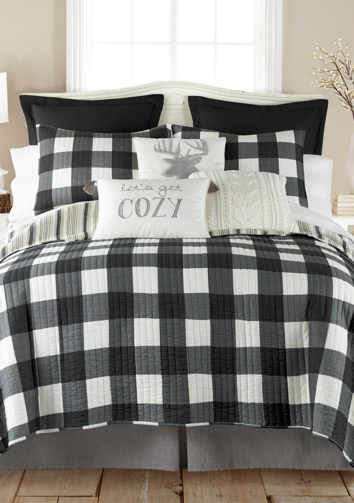 Camden Black Quilt Set