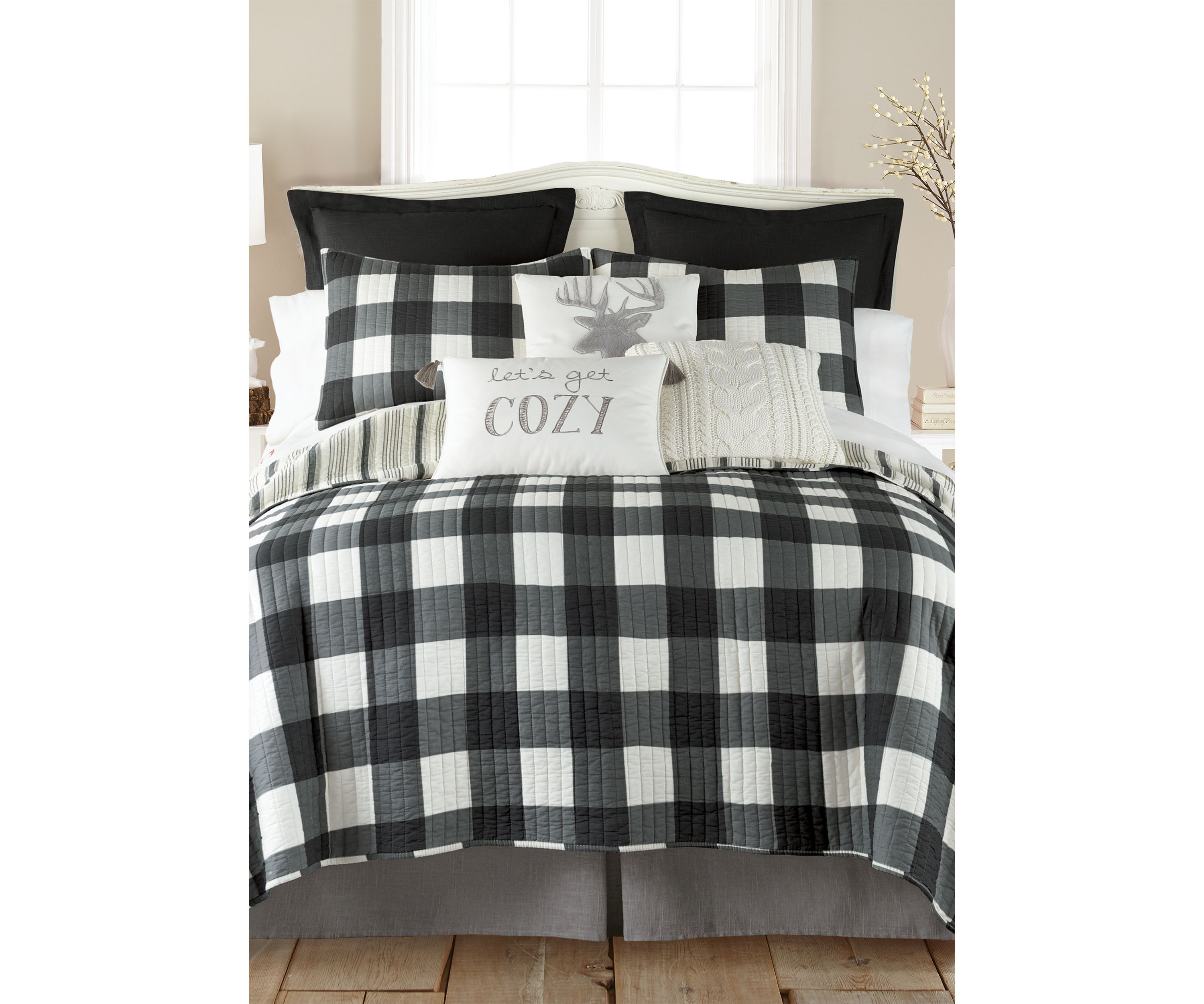 Camden Black Quilt Set