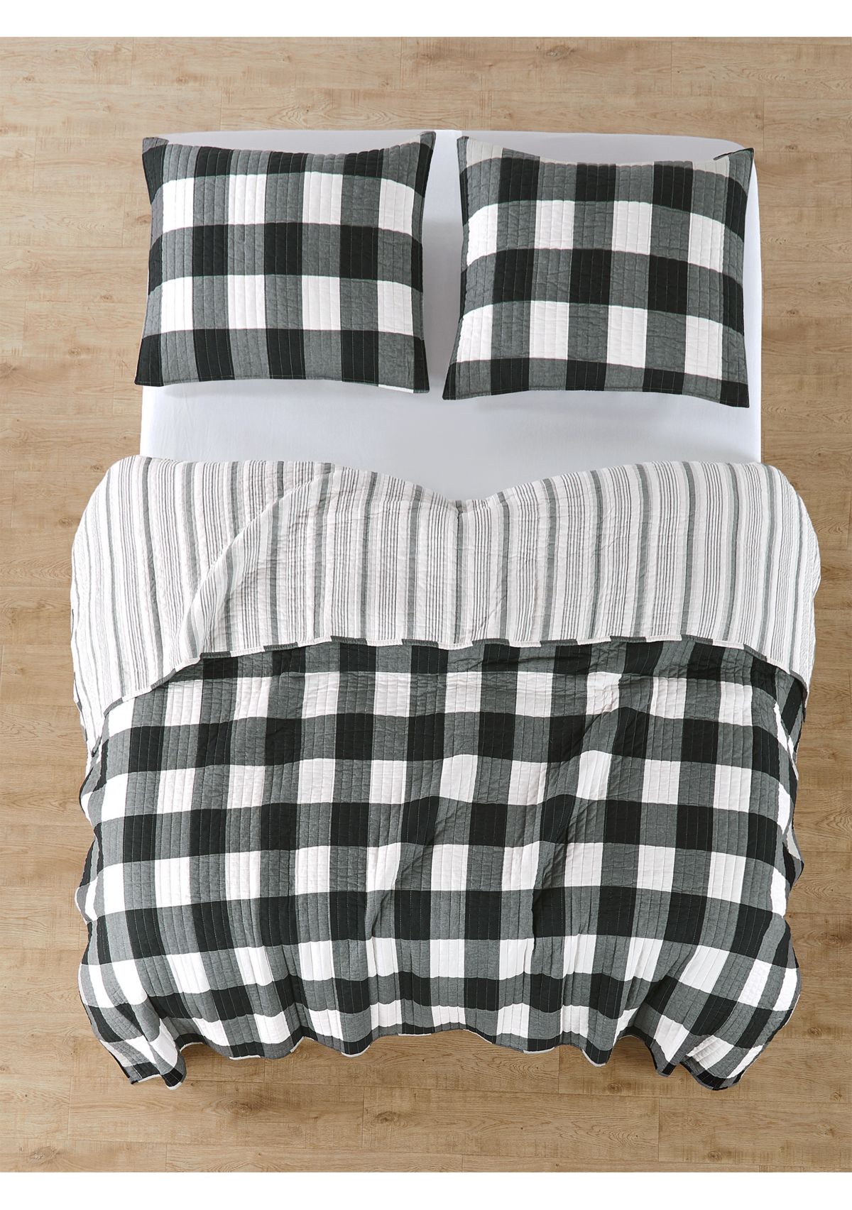 Camden Black Quilt Set