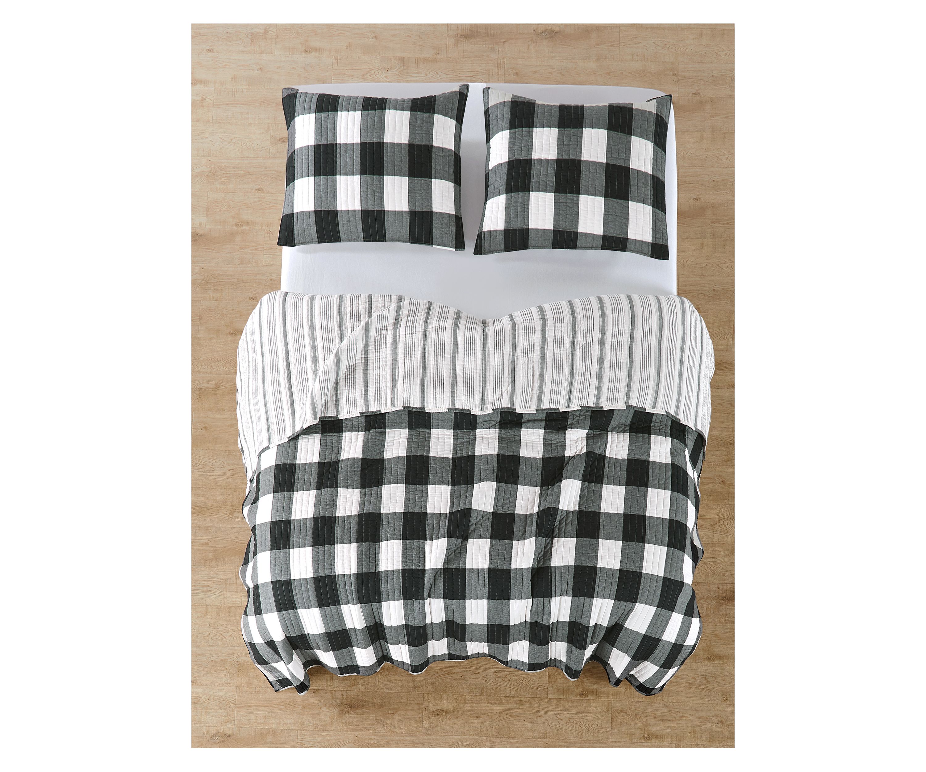 Camden Black Quilt Set