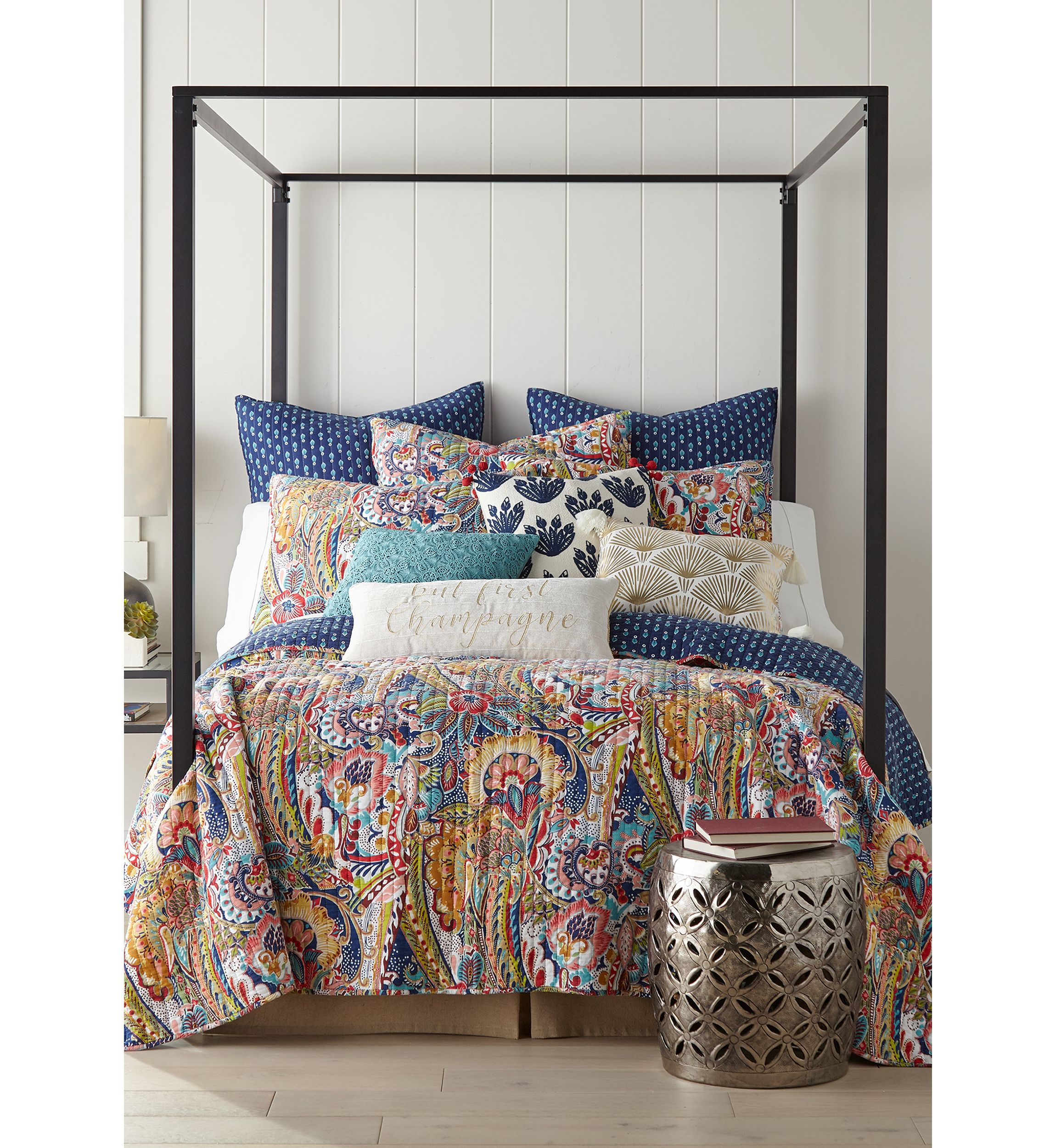 Nanette Quilt Set