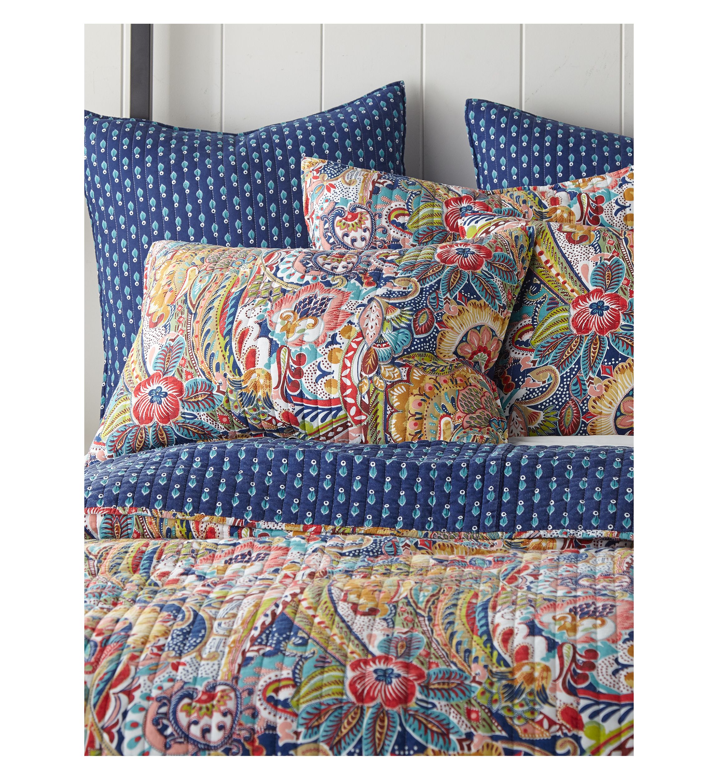 Nanette Quilt Set