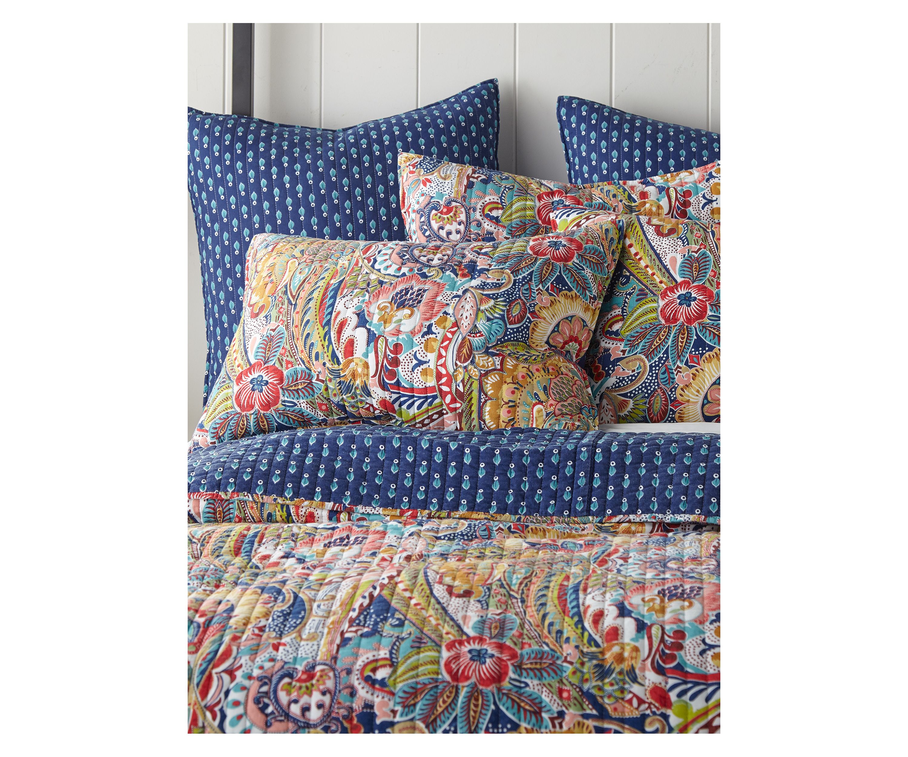 Nanette Quilt Set
