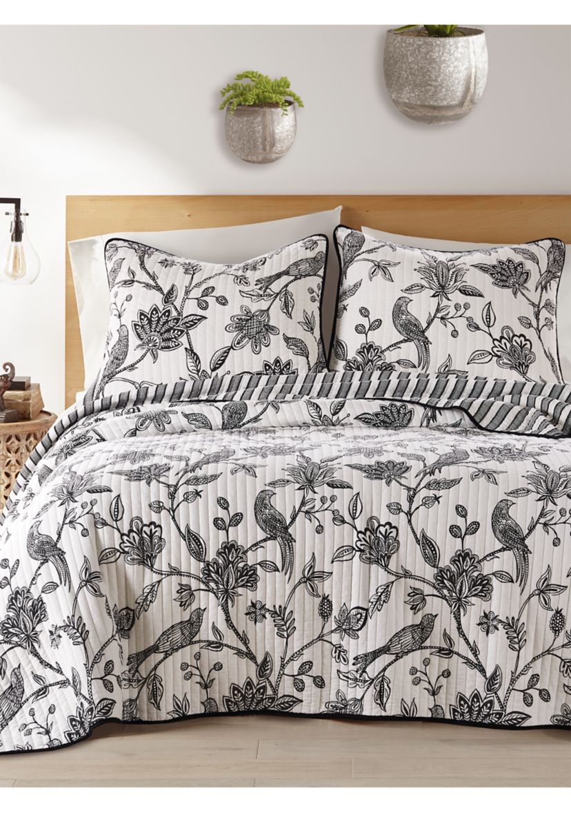Tanzie Black Quilt Set