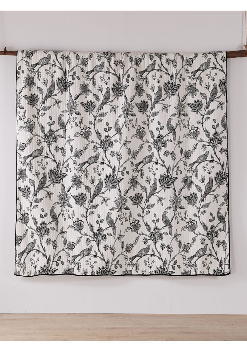 Tanzie Black Quilt Set