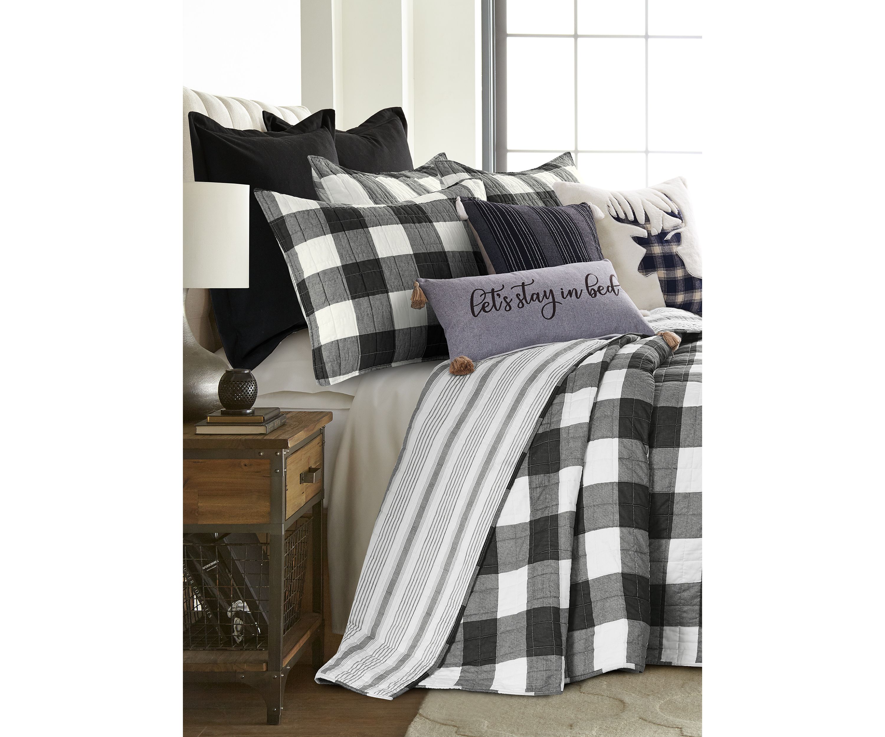 Camden Black Bedspread Set