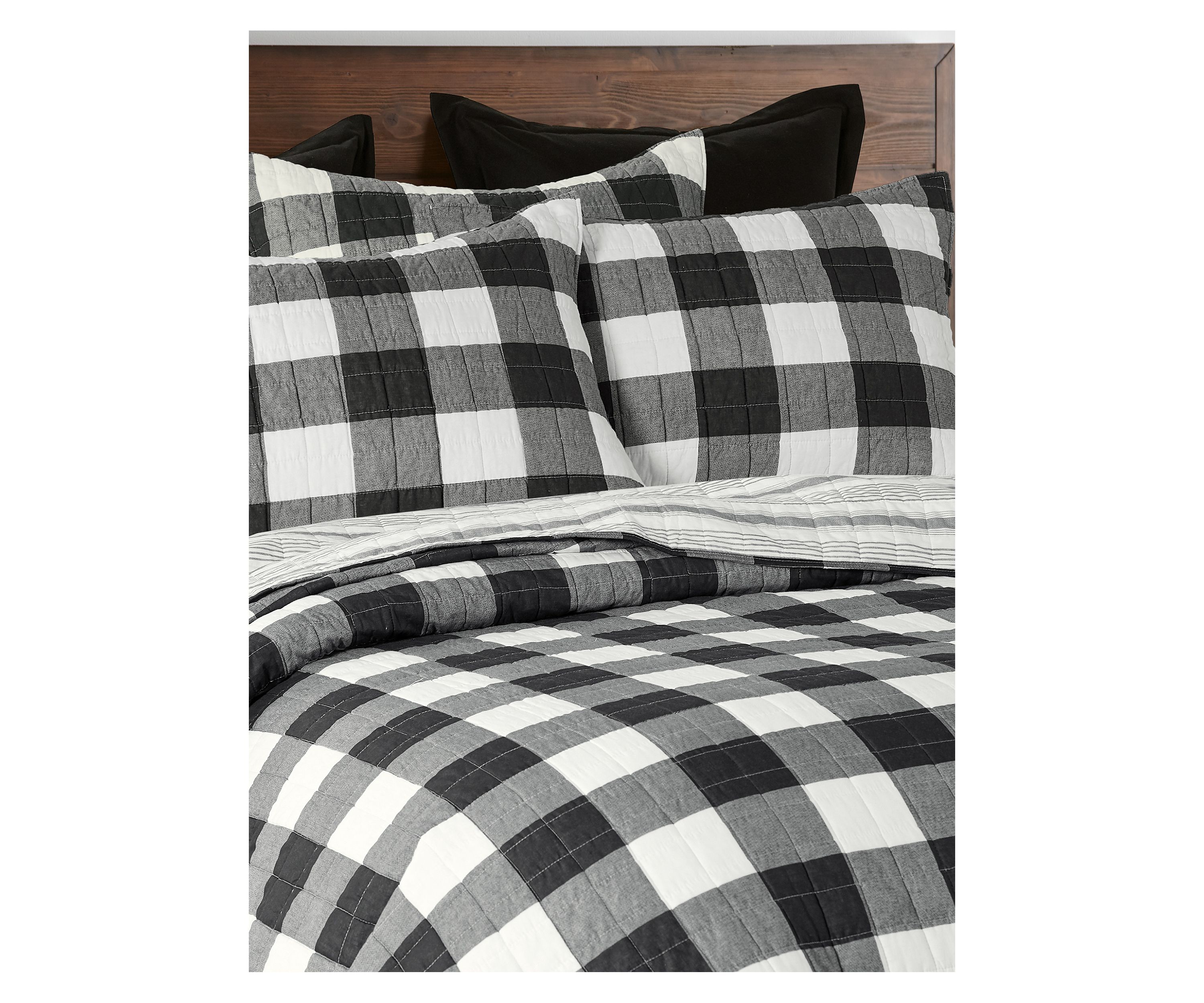 Camden Black Bedspread Set