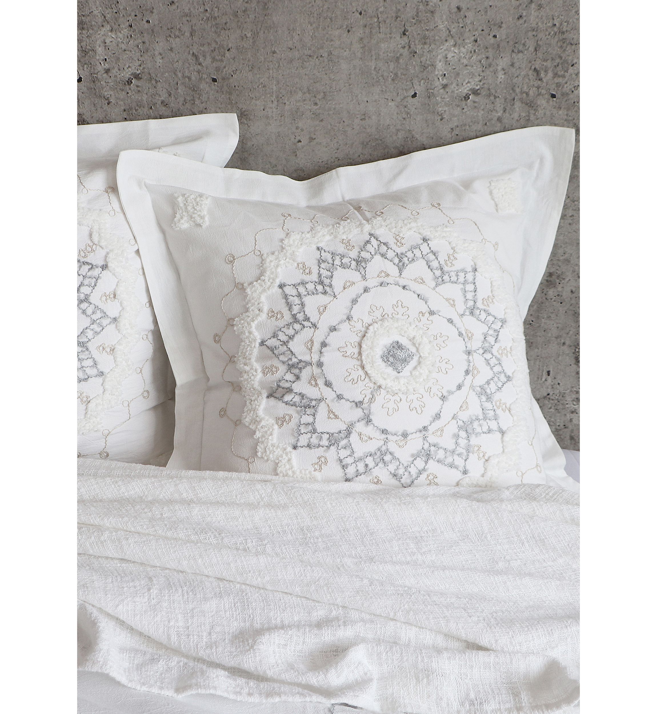 Harleson Medallion Euro Sham