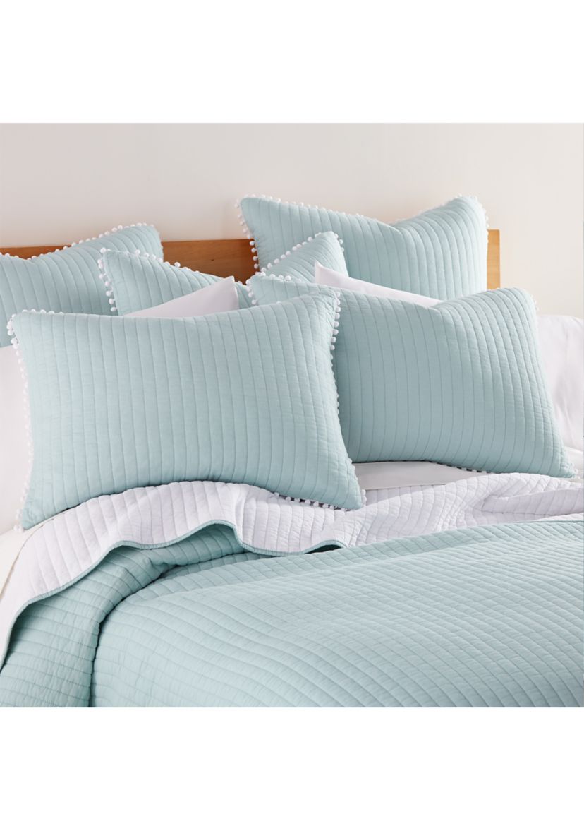 Pom Pom Quilt