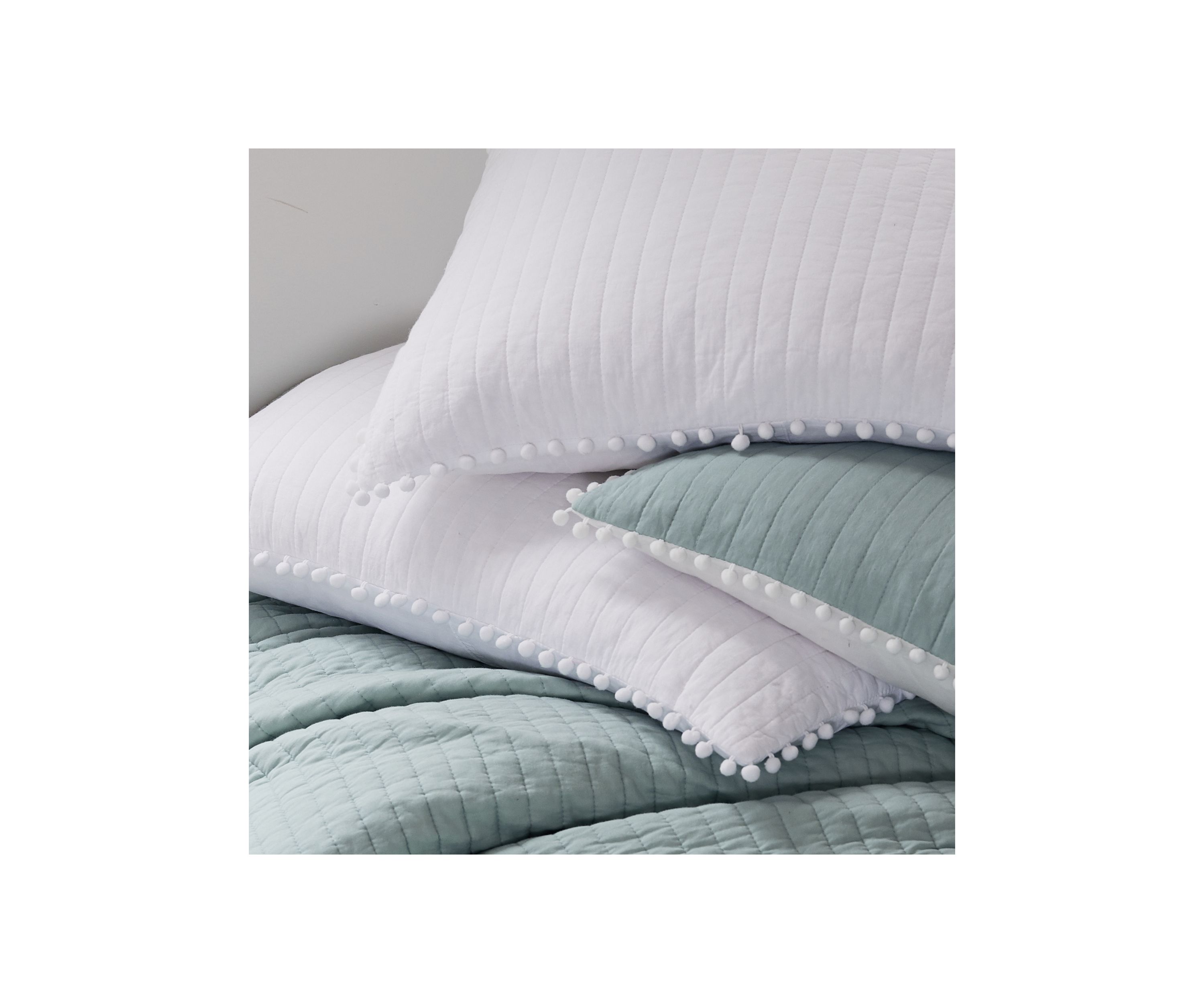 Pom Pom Quilt