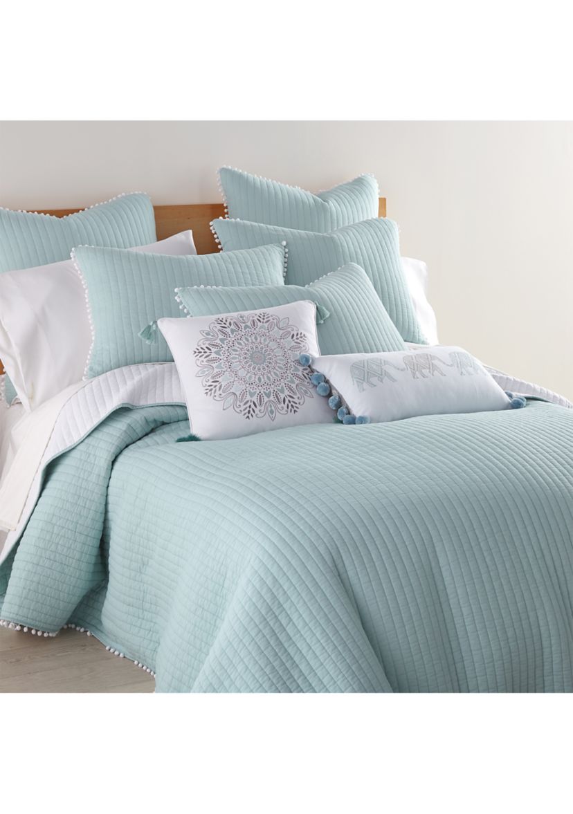 Pom Pom Quilt