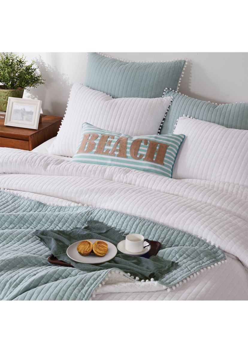 Pom Pom Quilt