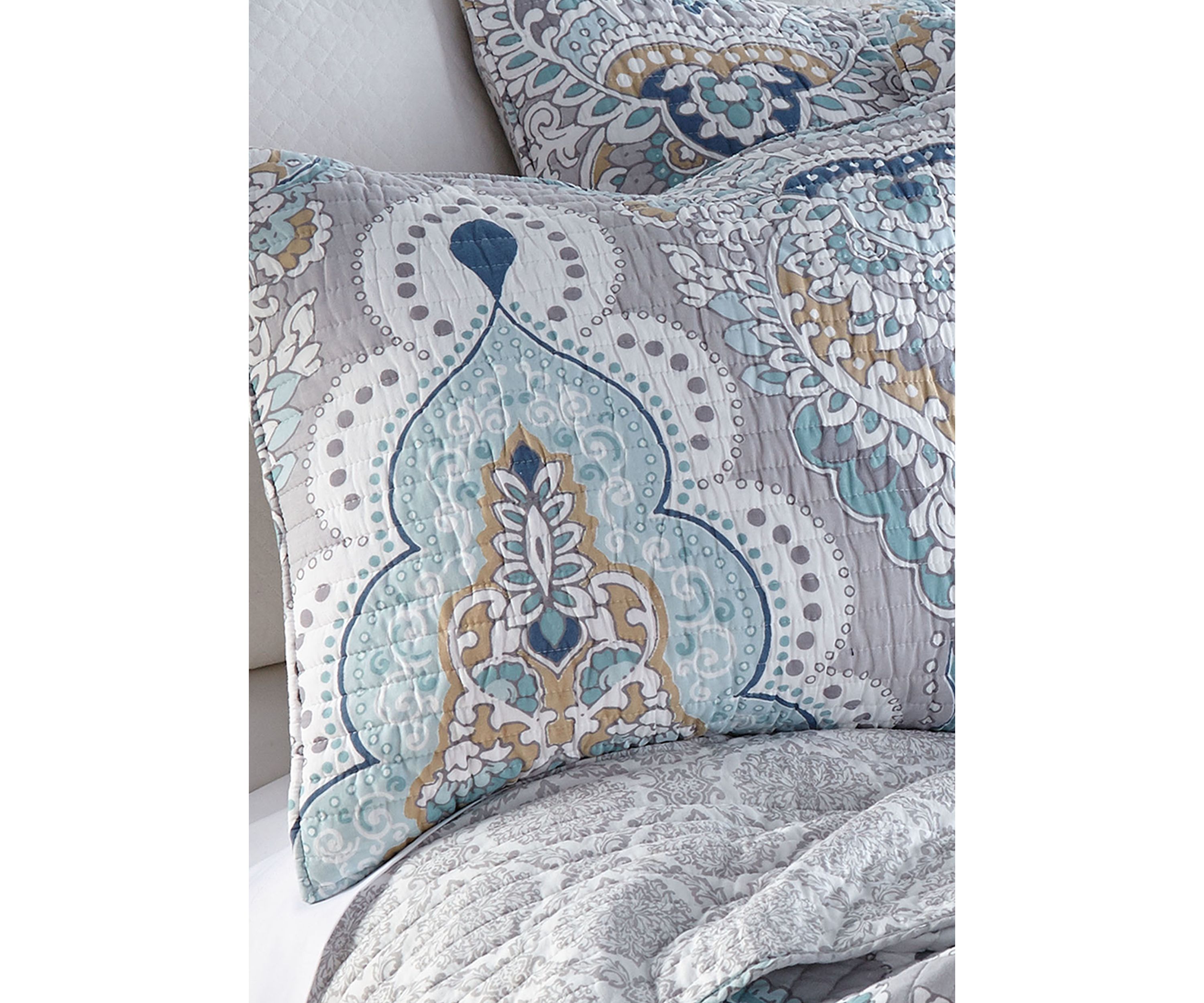 Olyria Full/Queen Quilt Set