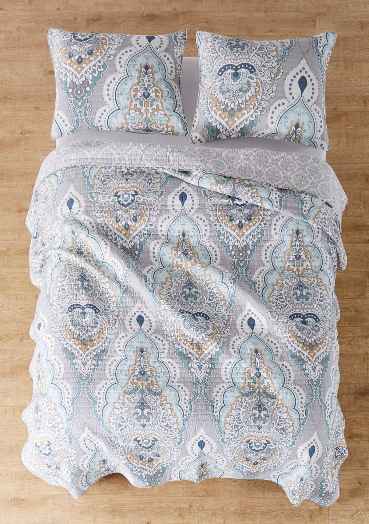 Olyria Full/Queen Quilt Set