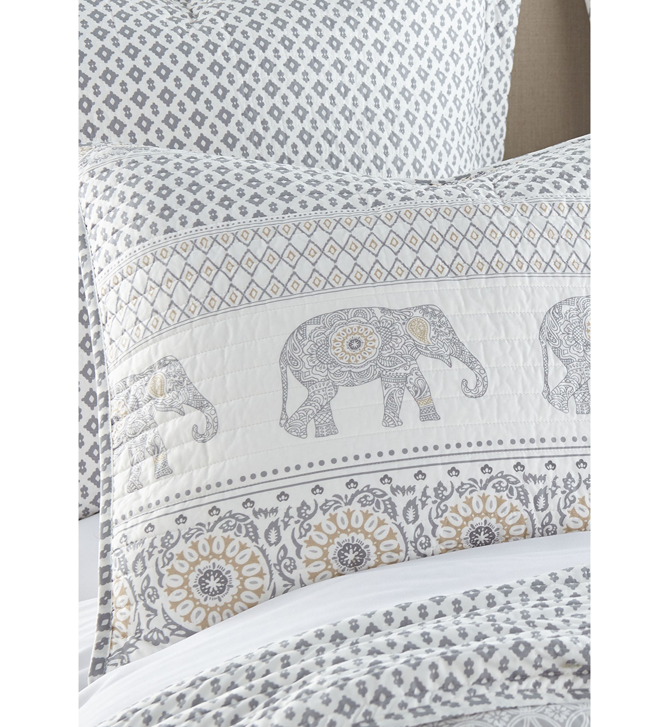  Nacala Full/Queen Quilt Set