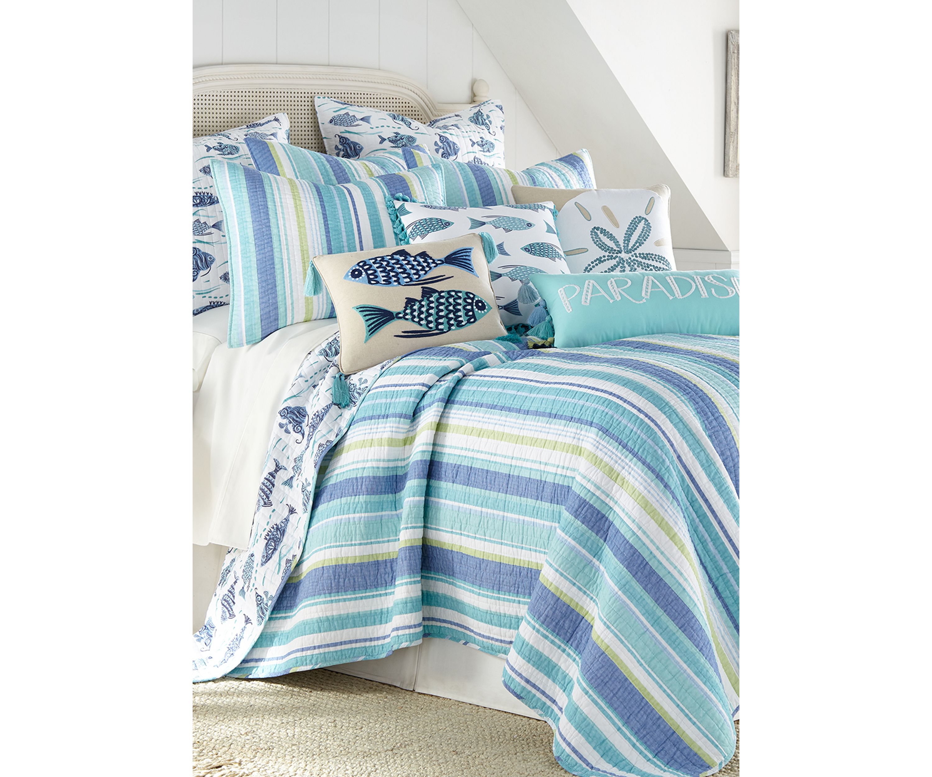 Laida Beach Full/Queen Quilt Set