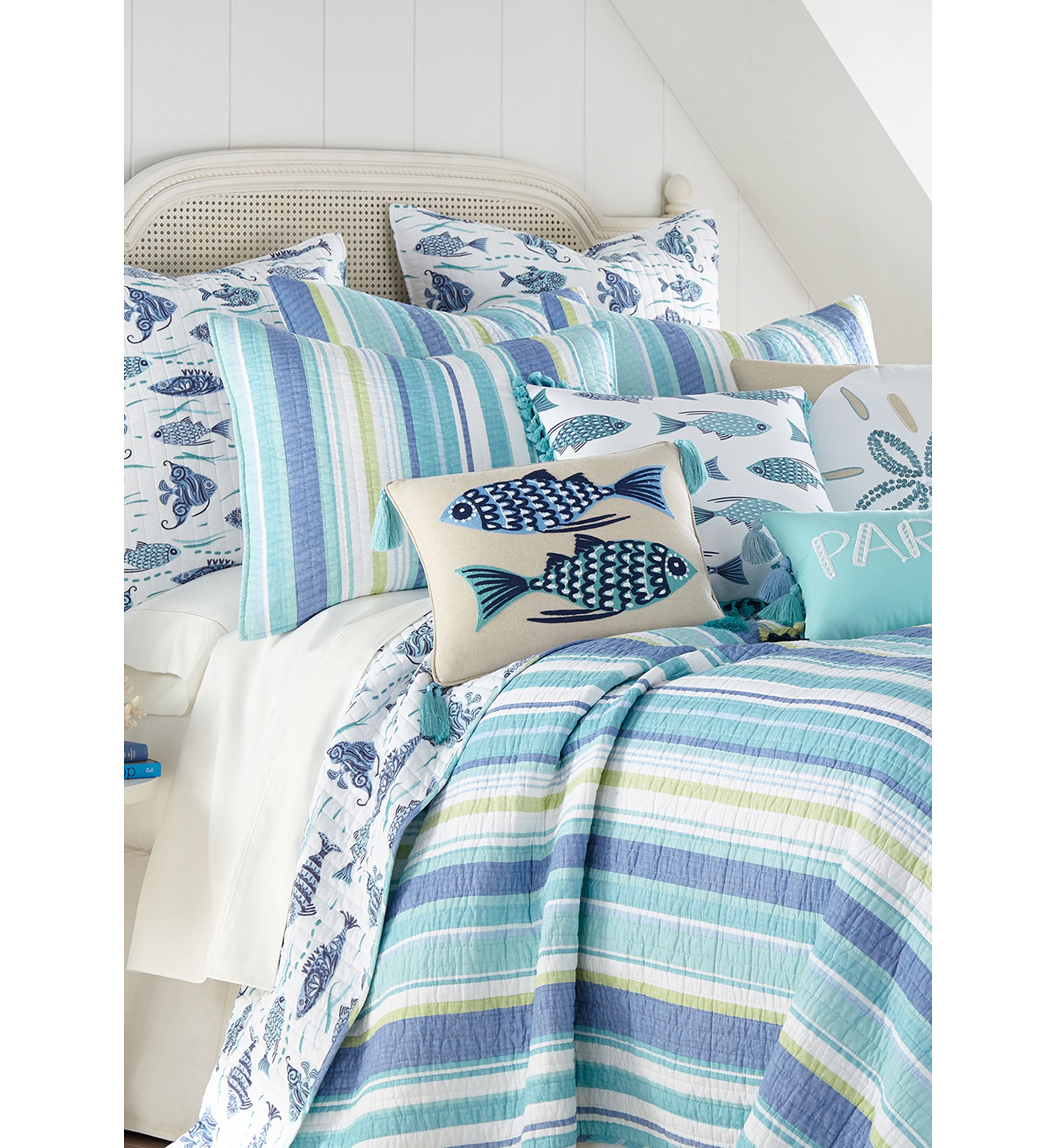 Laida Beach Full/Queen Quilt Set