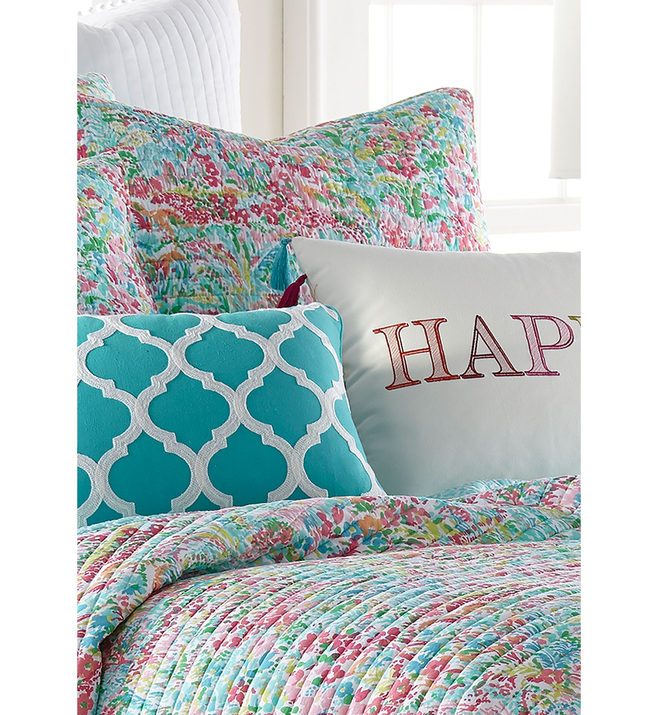 Karola Full/Queen Quilt Set