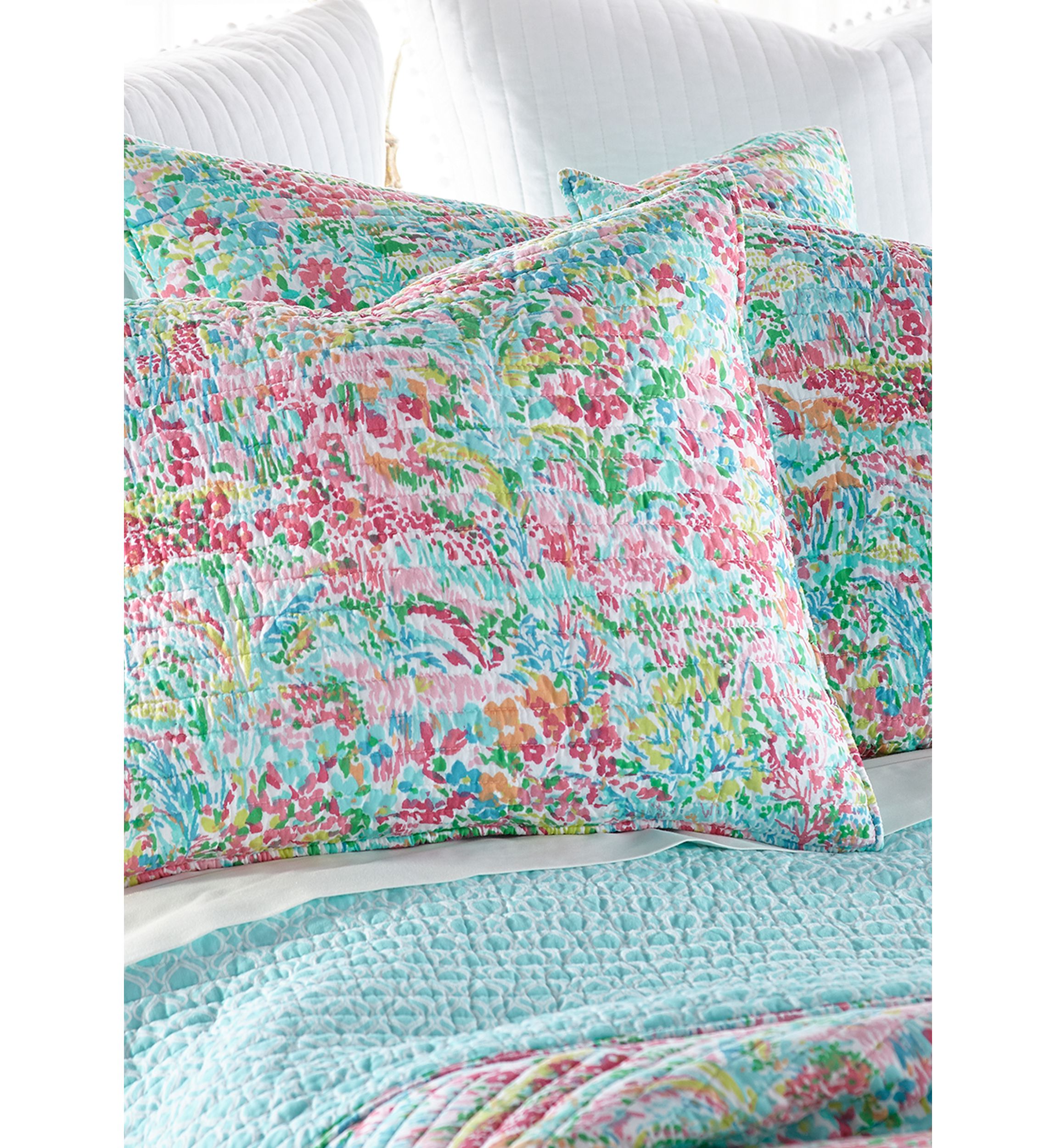 Karola Full/Queen Quilt Set