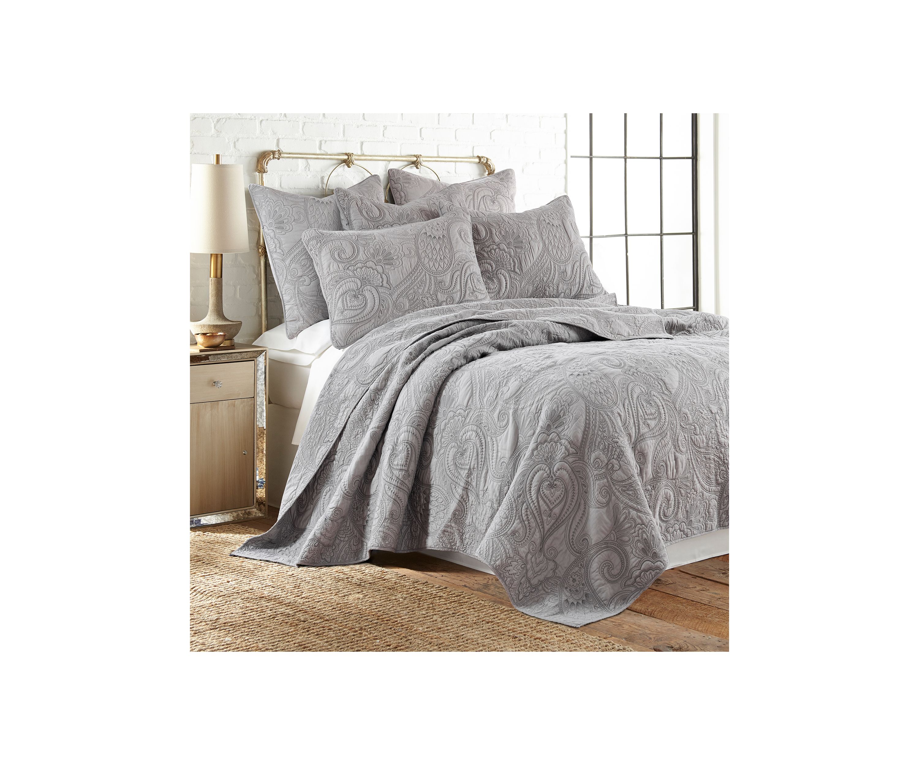 Perla Gray Quilt Set