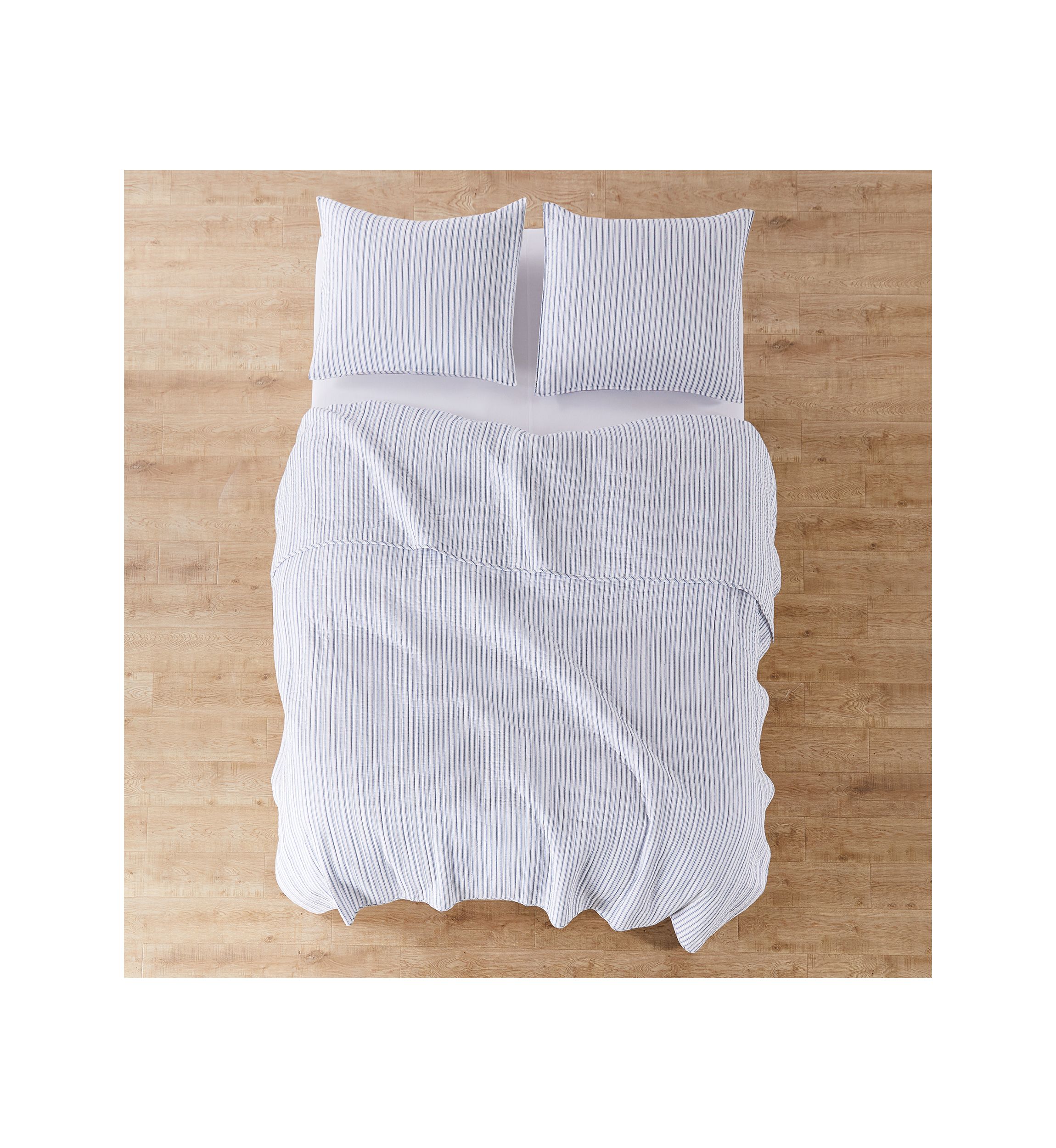 Tobago Stripe Blue Quilt Set