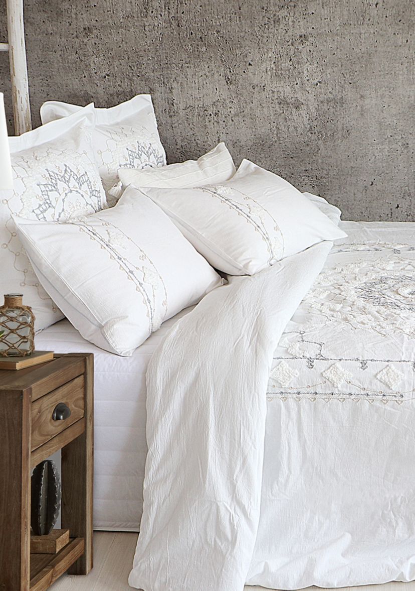 Harleson Medallion 3 Piece Comforter Set