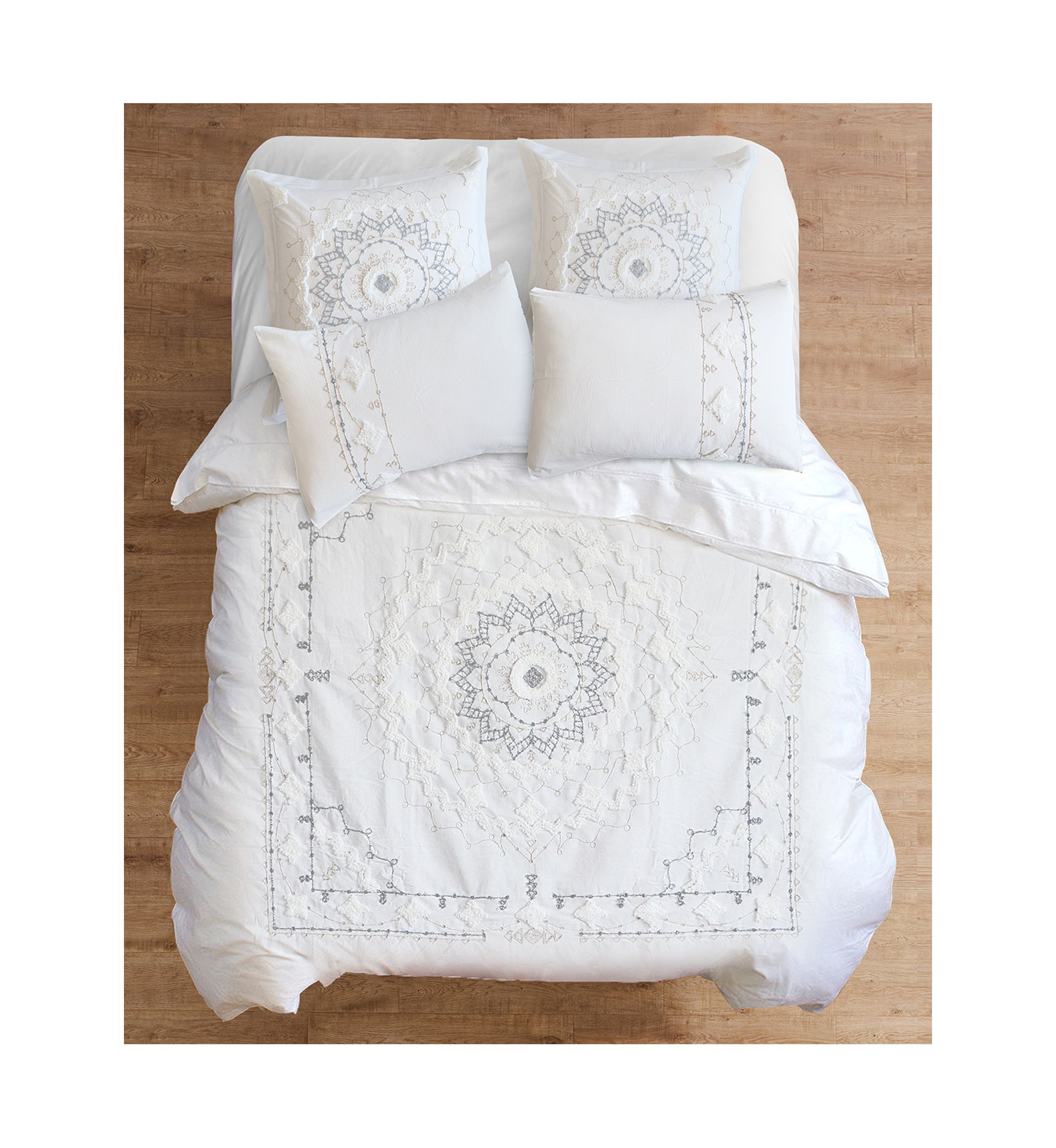 Harleson Medallion 3 Piece Comforter Set