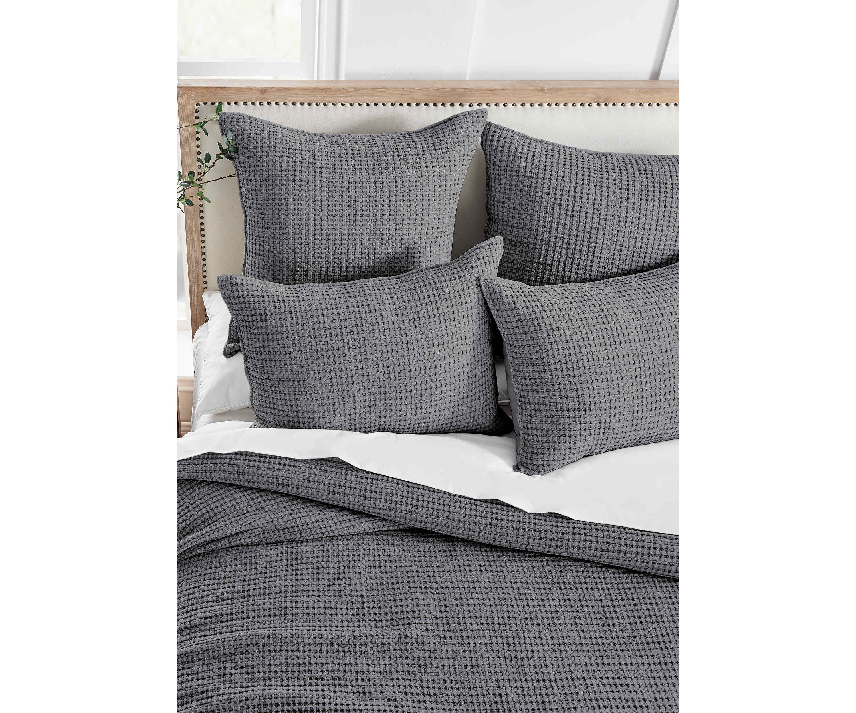 Mills Waffle Quilt Set
