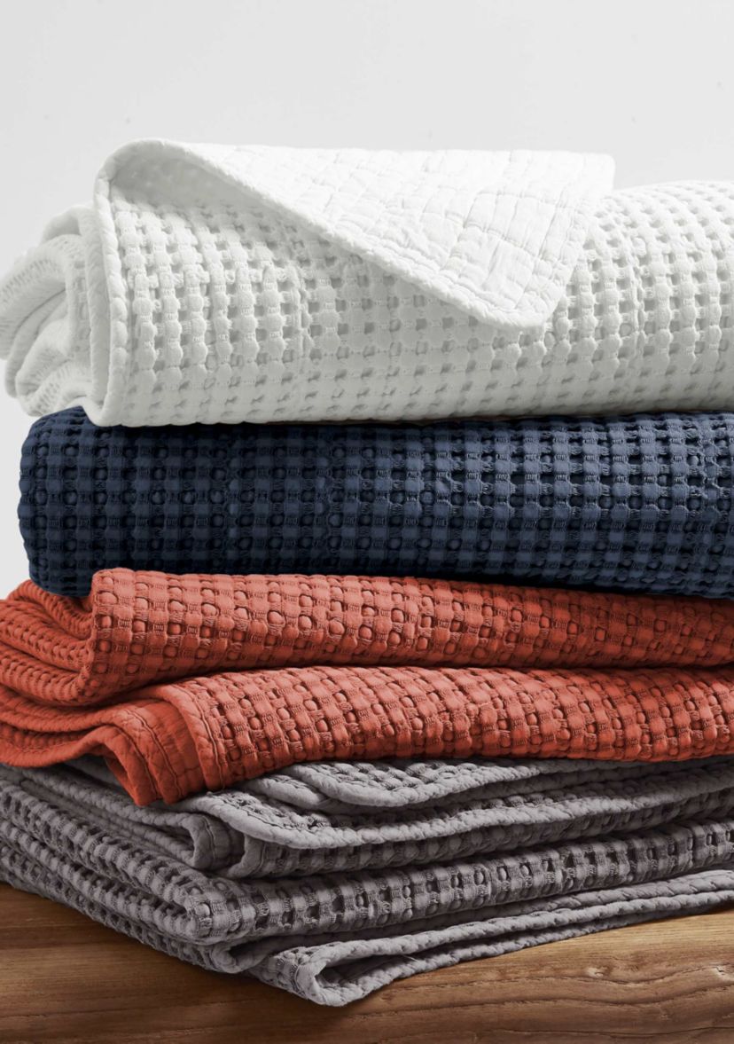 Mills Waffle Quilt Set