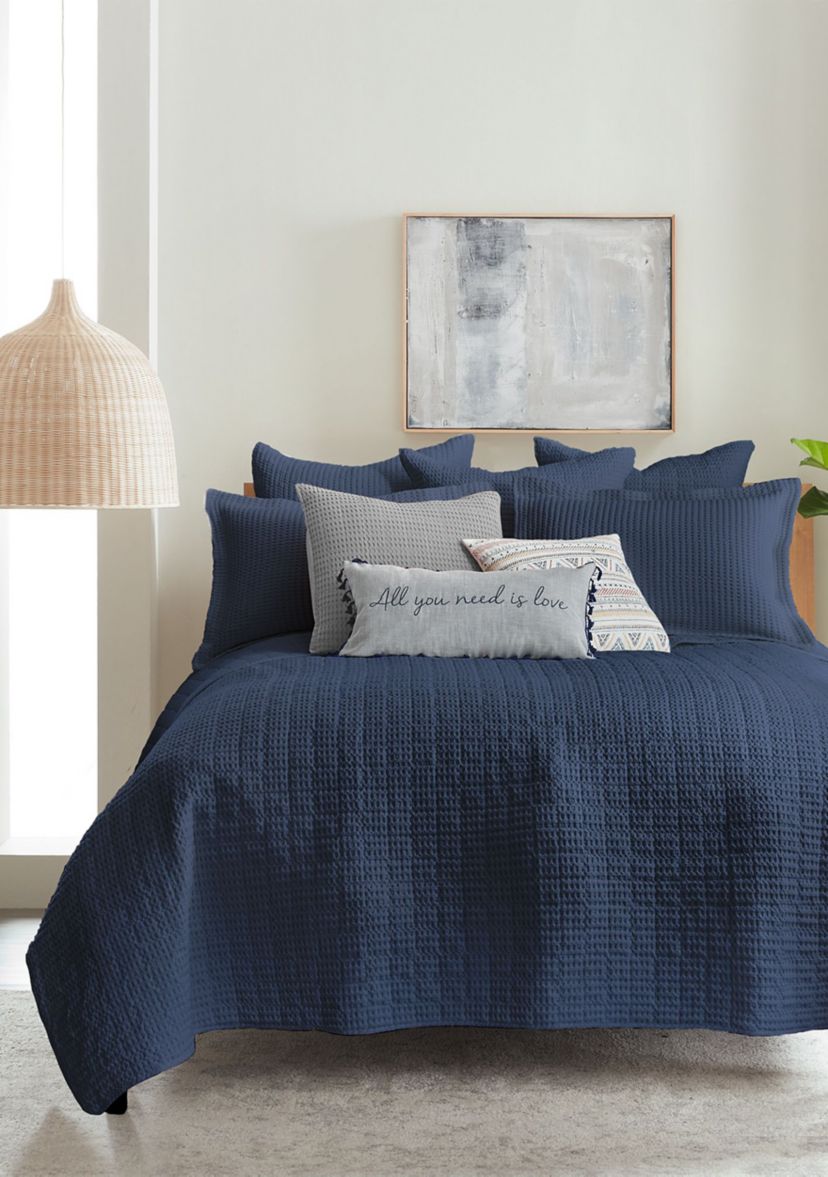 Mills Waffle Quilt Set