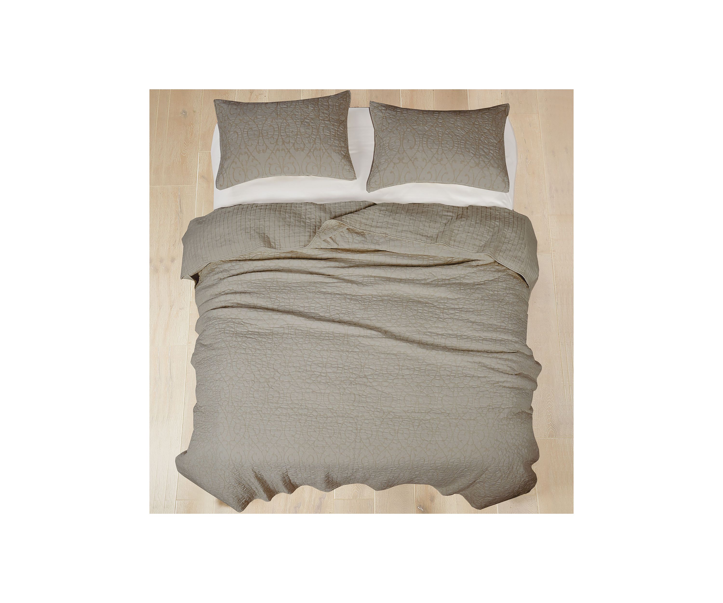 Beckett Cream Quilt Set