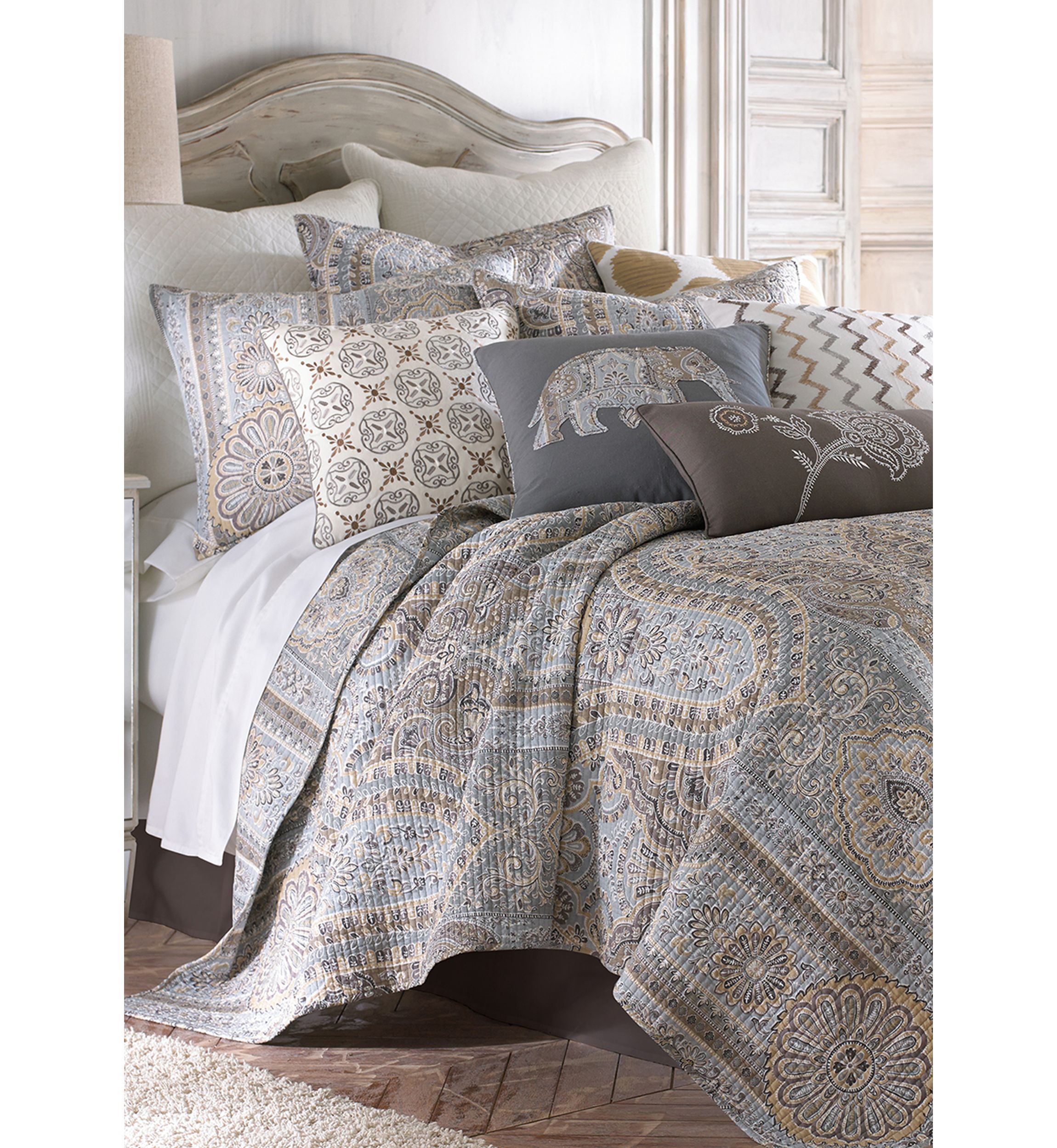Virgo Quilt Set
