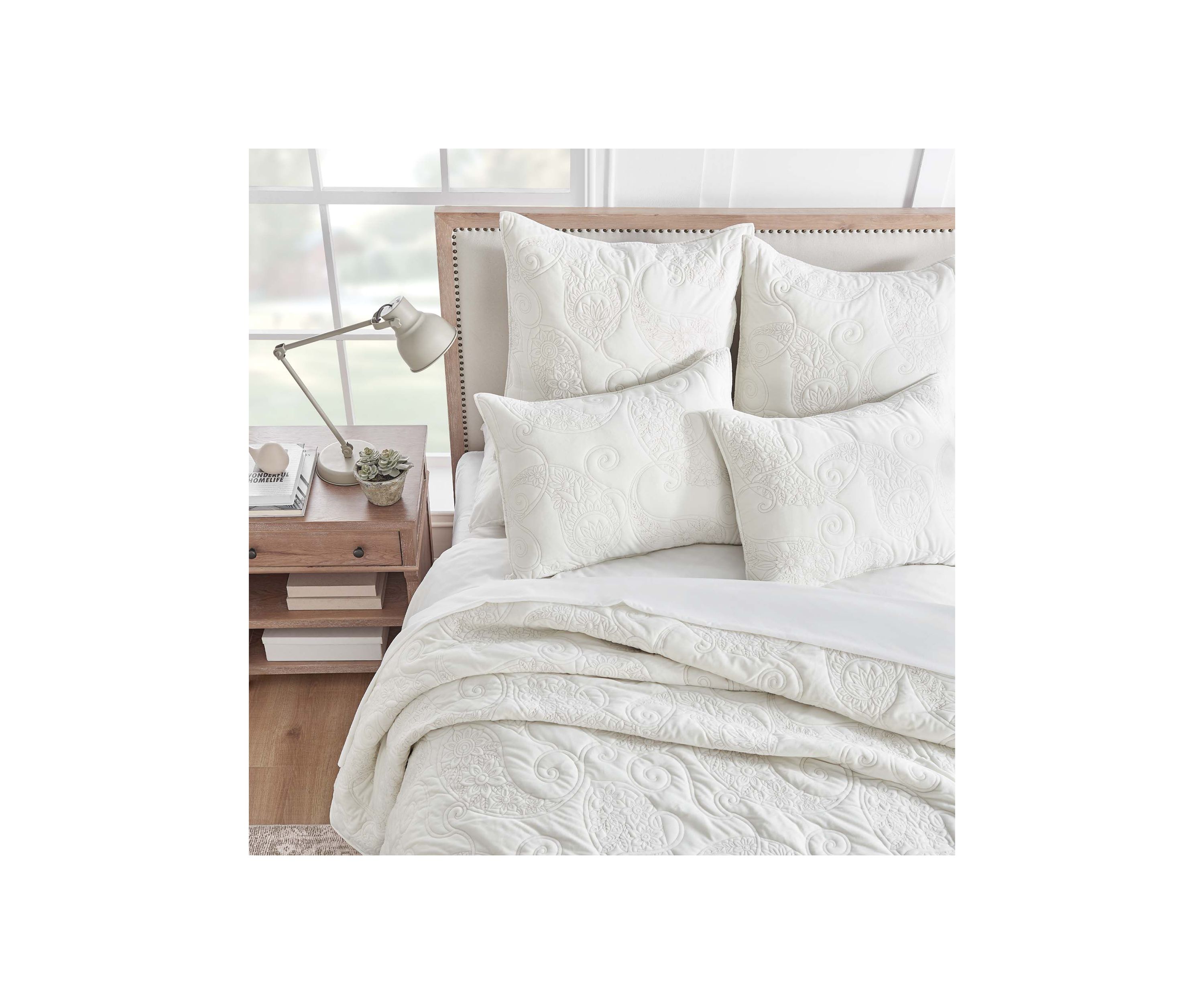 Cream Velvet King  Quilt Set