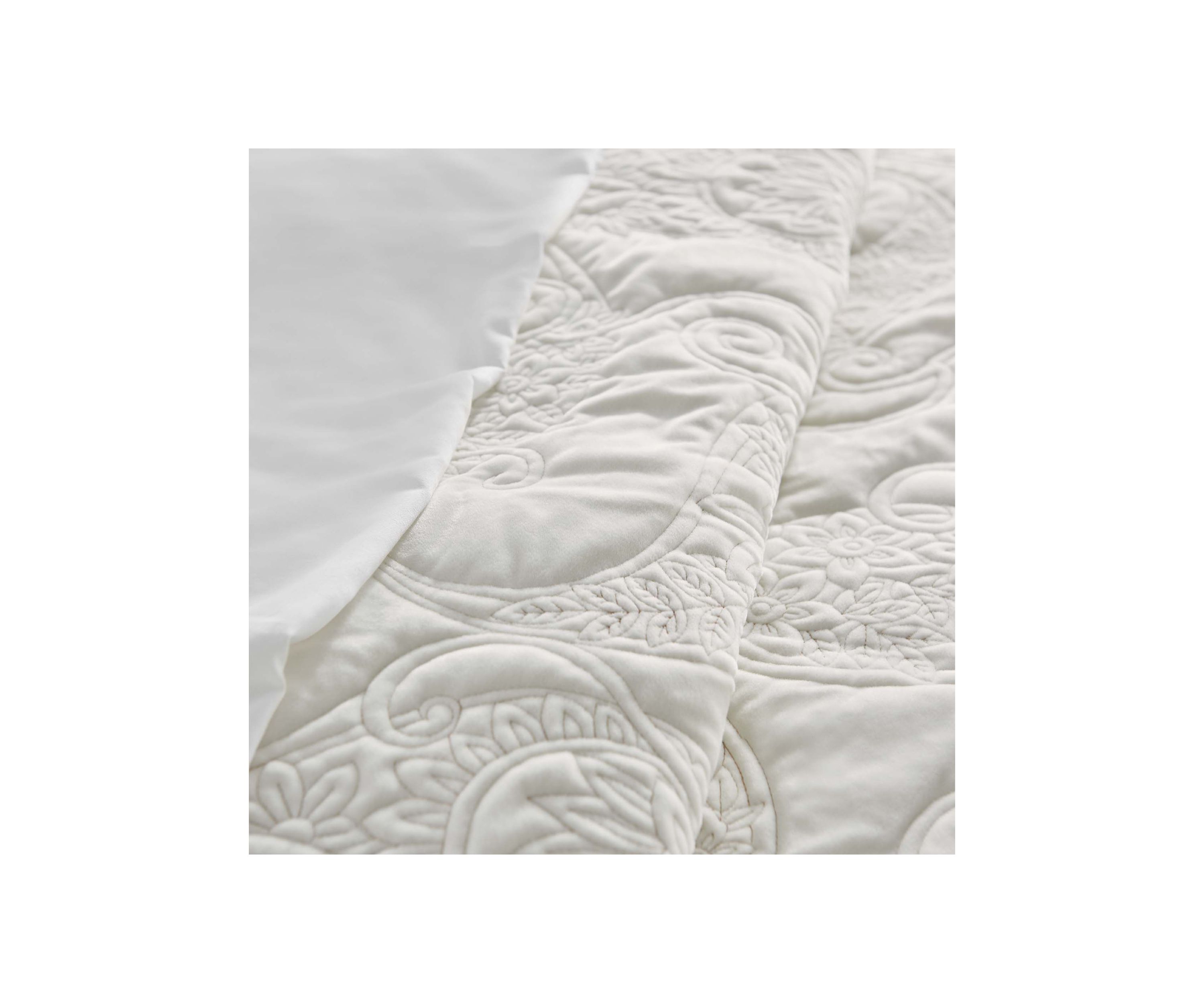 Cream Velvet King  Quilt Set