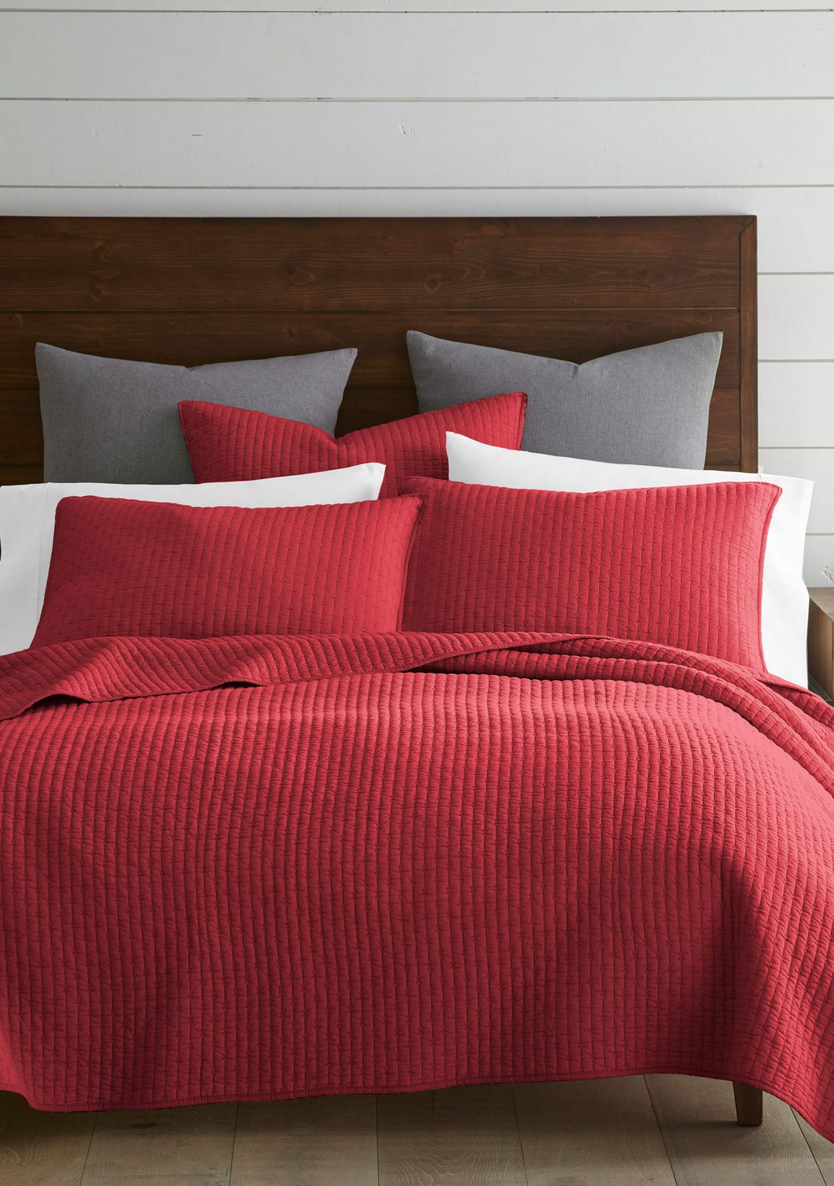 Cross Stitch Velvet Red with White King Quilt Set