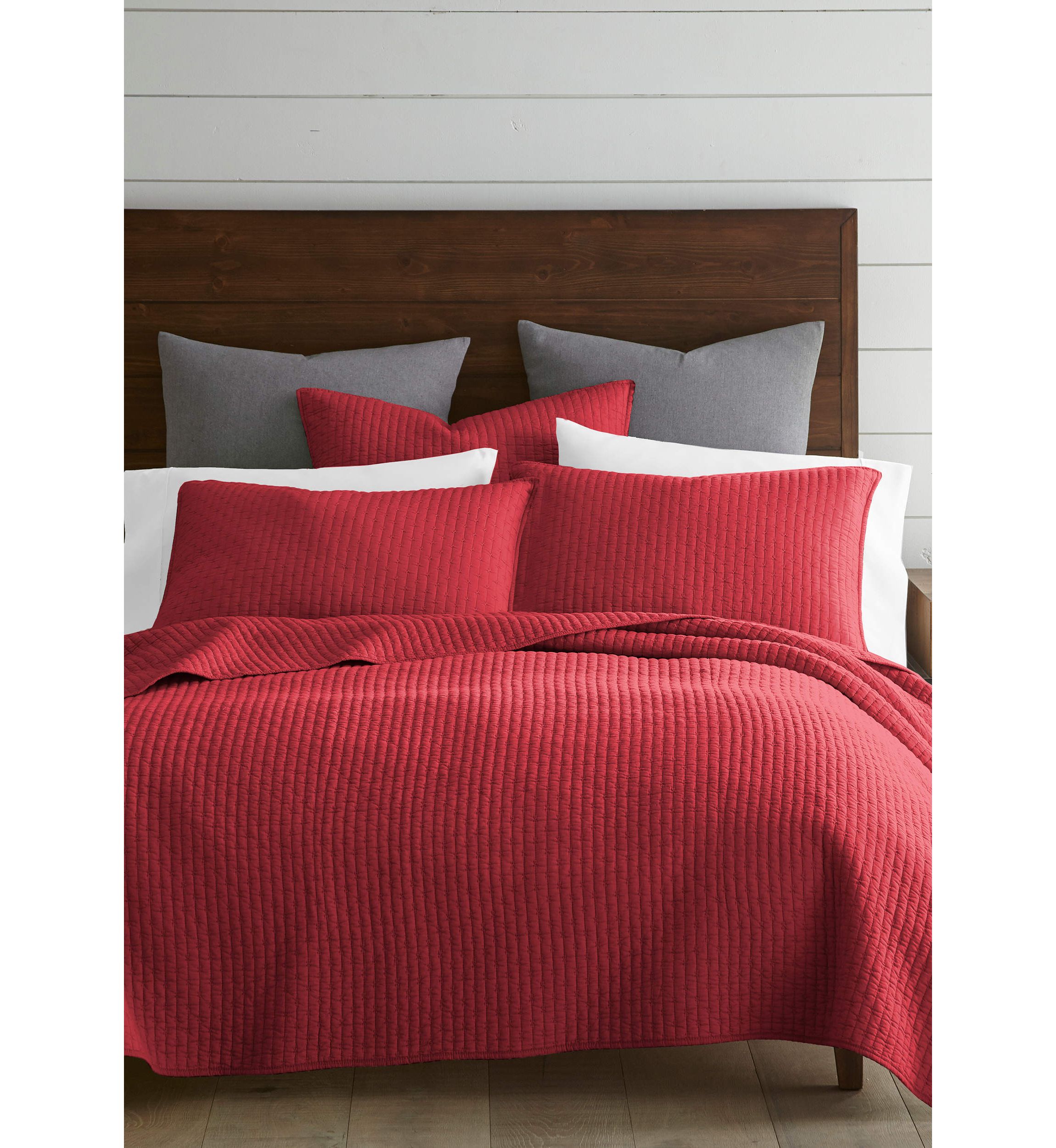 Cross Stitch Velvet Red with White King Quilt Set
