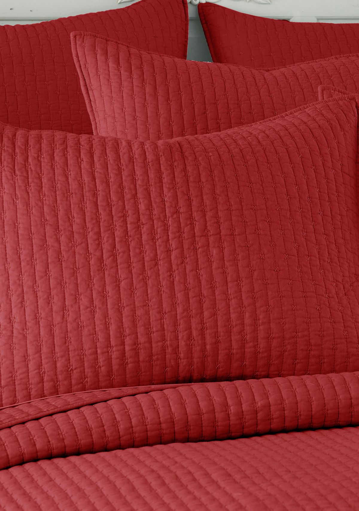 Cross Stitch Velvet Red with White King Quilt Set