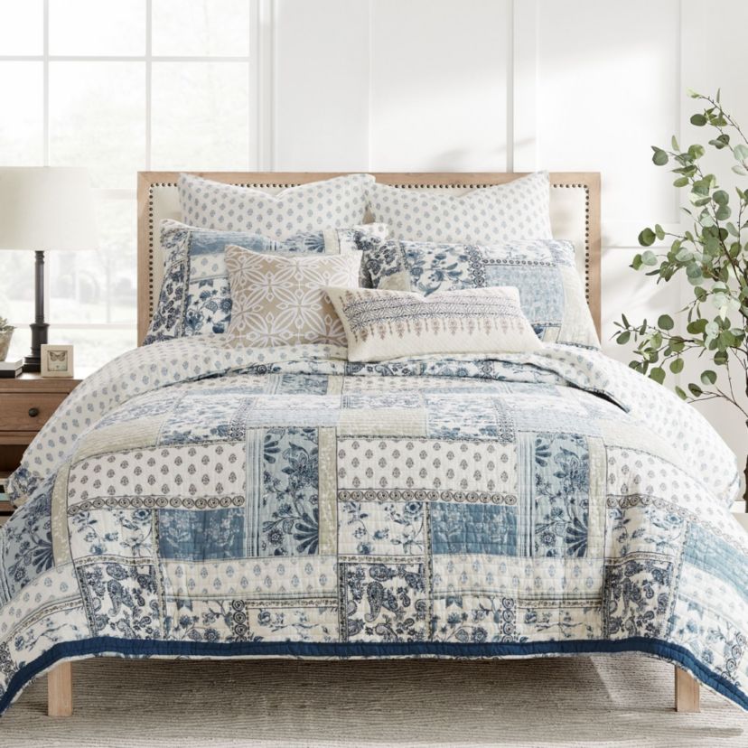 Aliza Twin Quilt Set