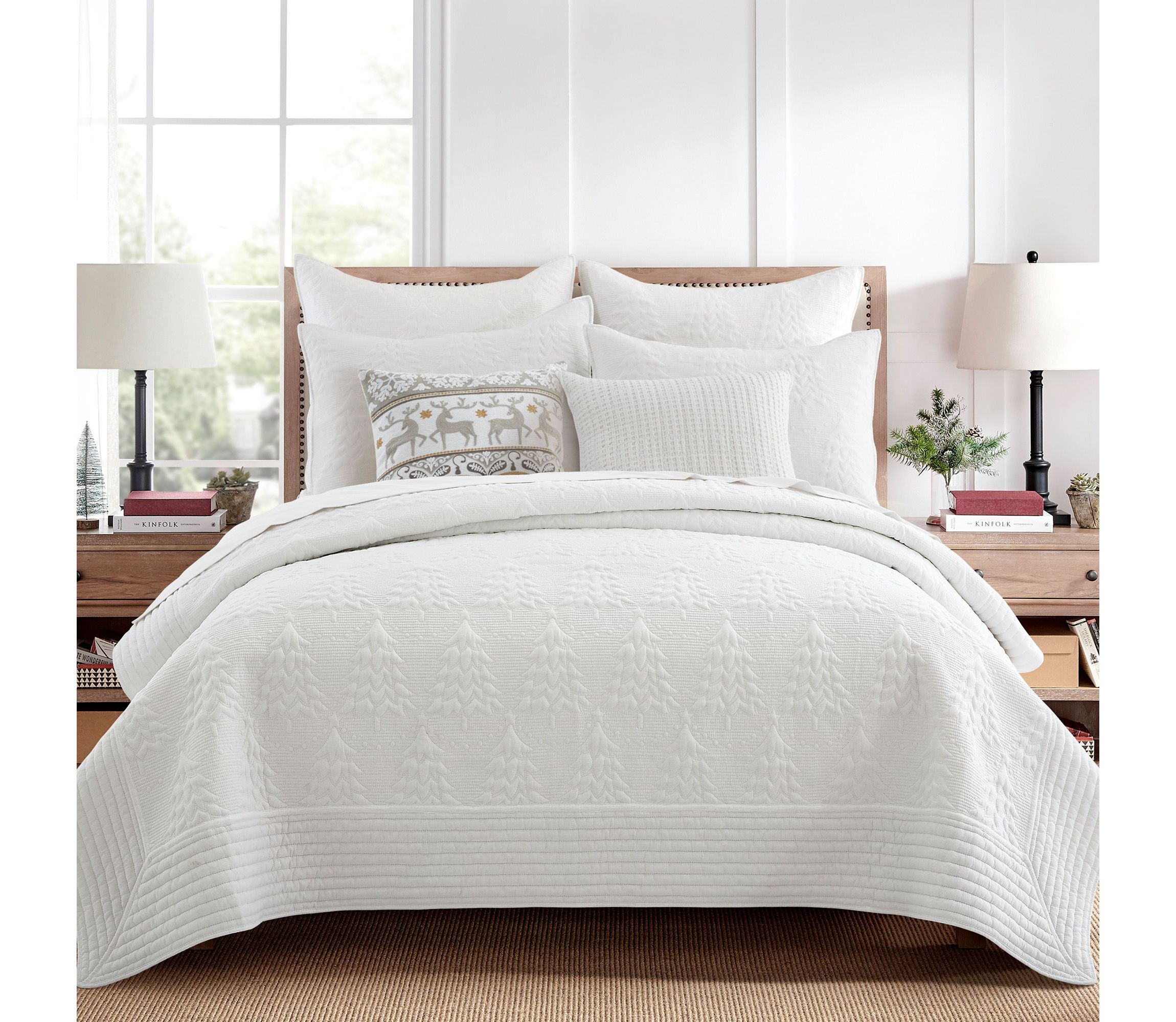 O Christmas Tree White Quilt Set