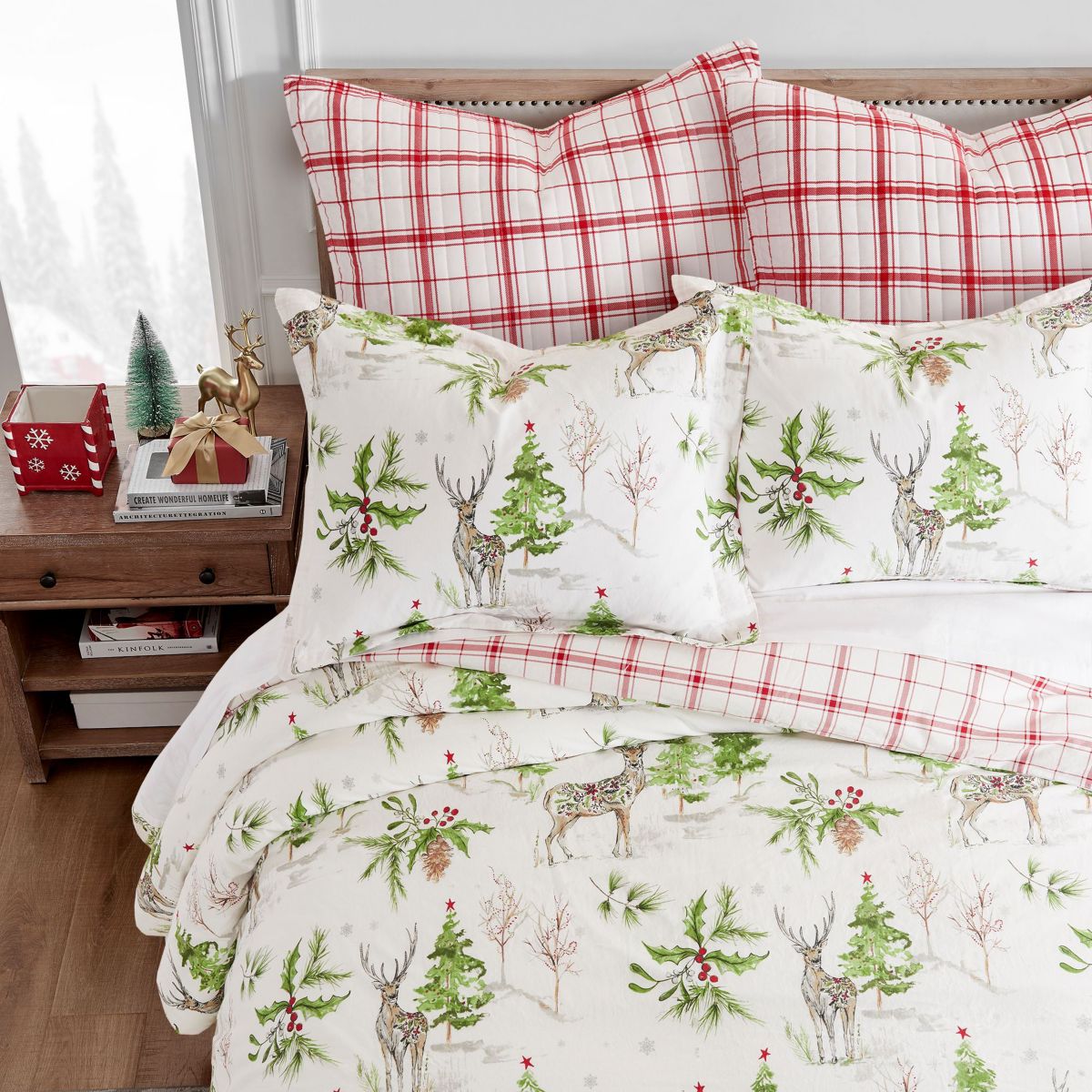 Sleigh Bells Comforter Set