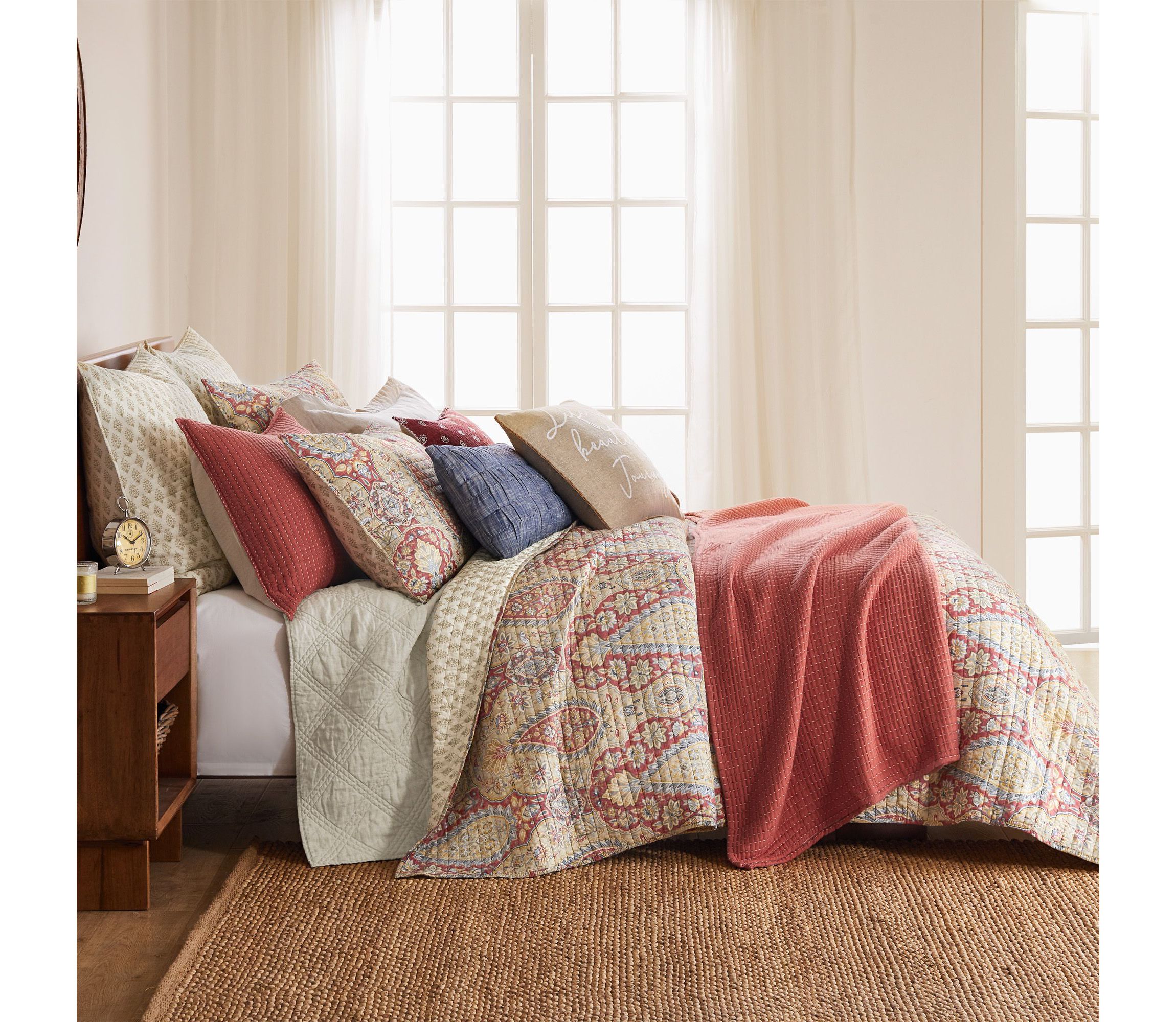 Emel Quilt Set