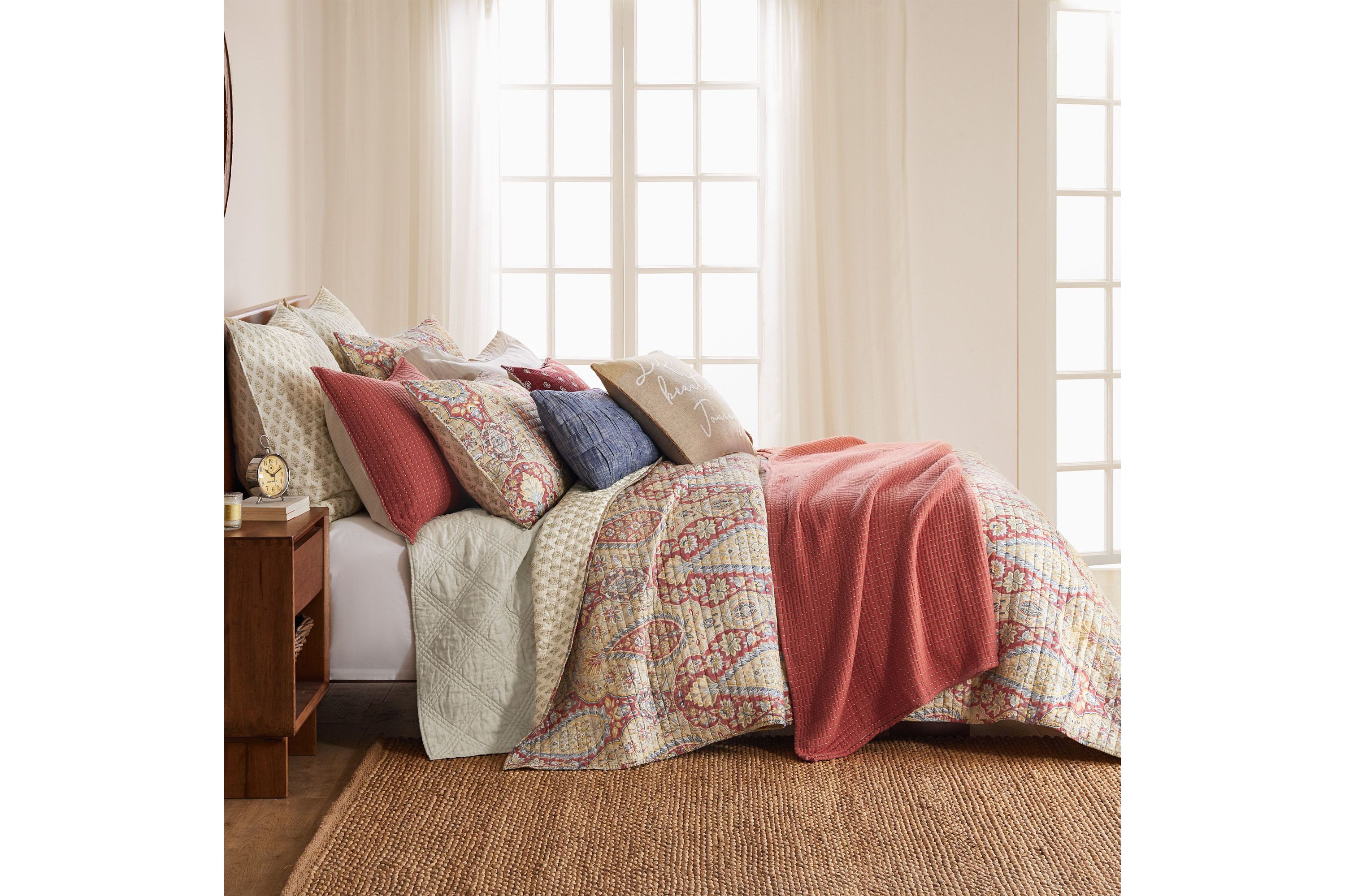 Emel Quilt Set