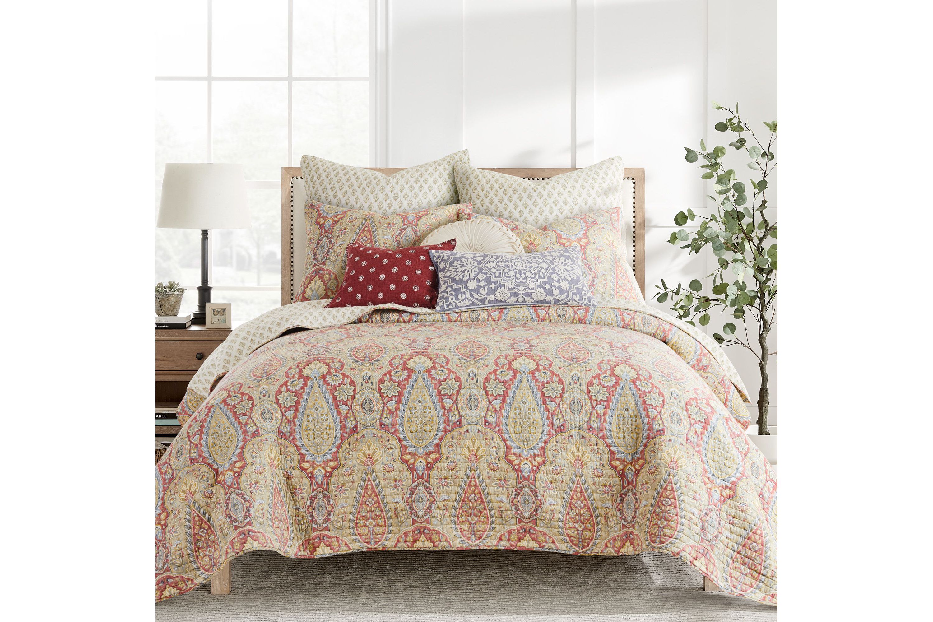 Emel Quilt Set