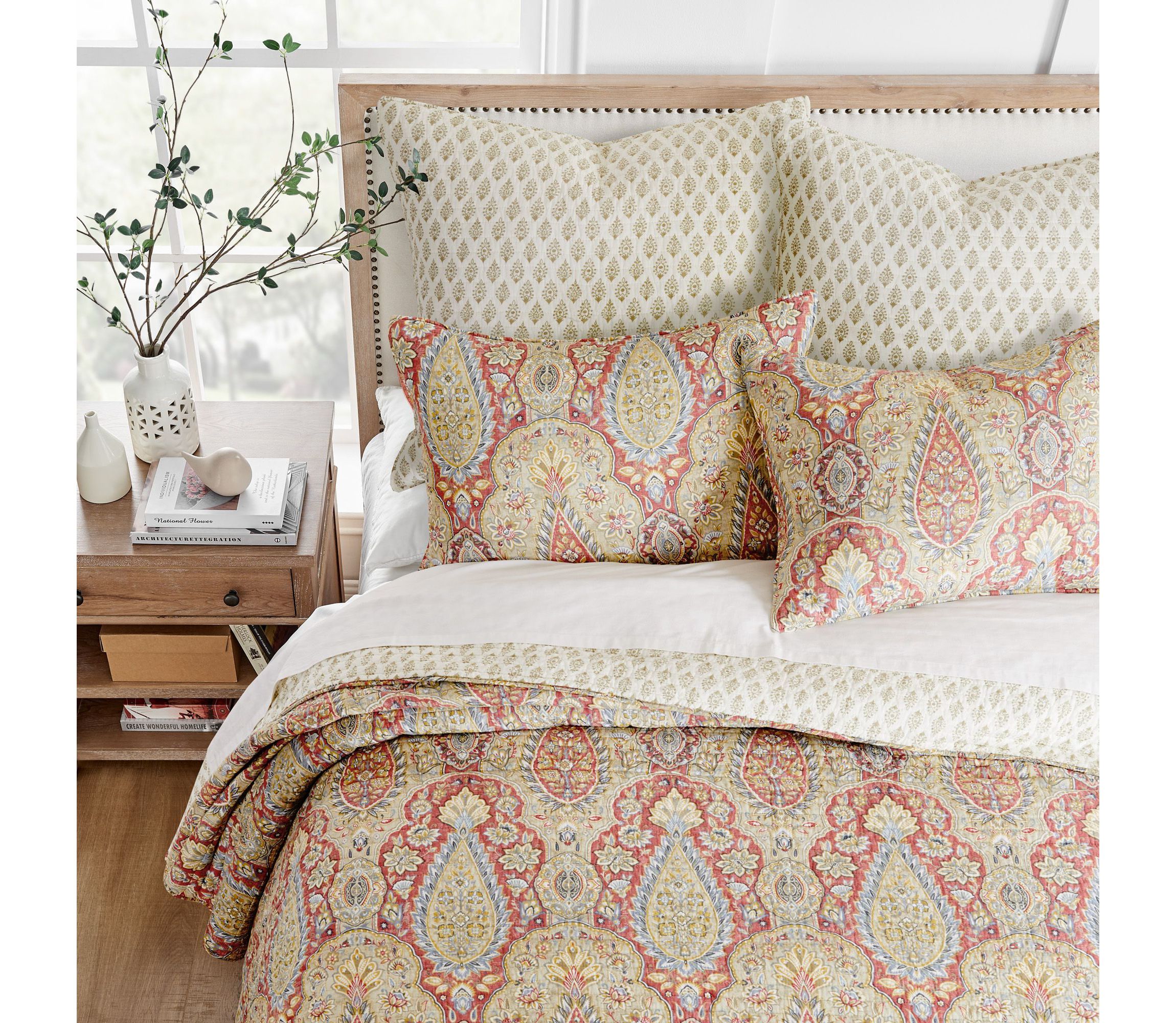 Emel Quilt Set