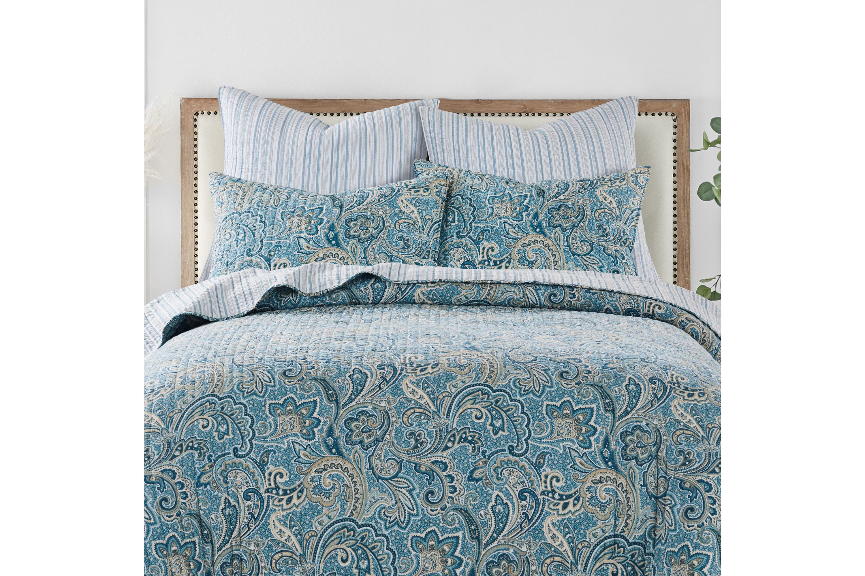 Kimpton Quilt Set