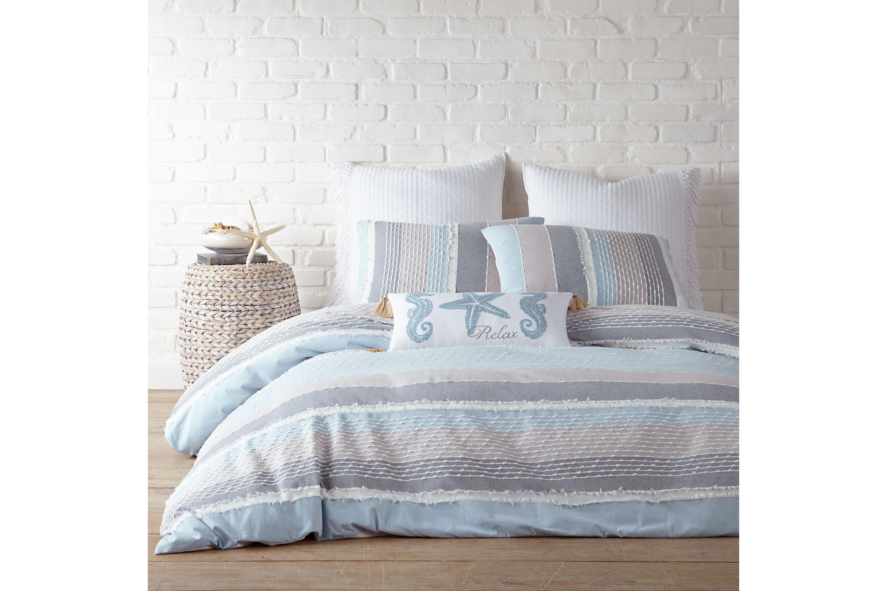 Santander Comforter Set