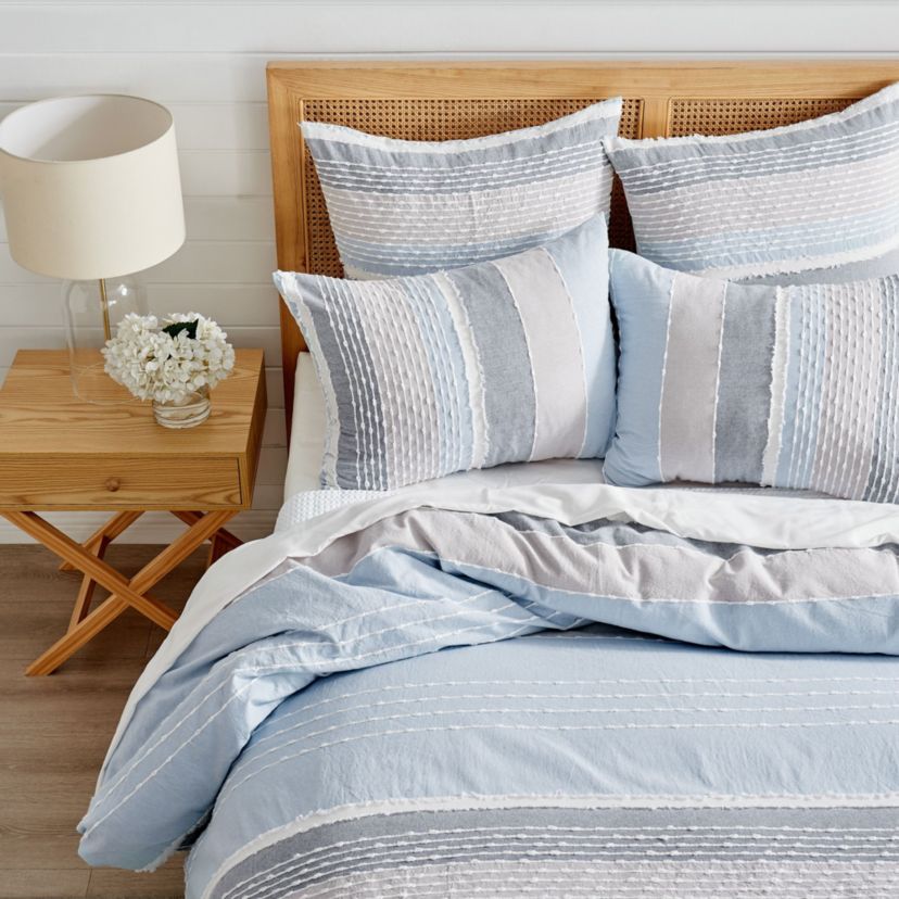 Santander Comforter Set