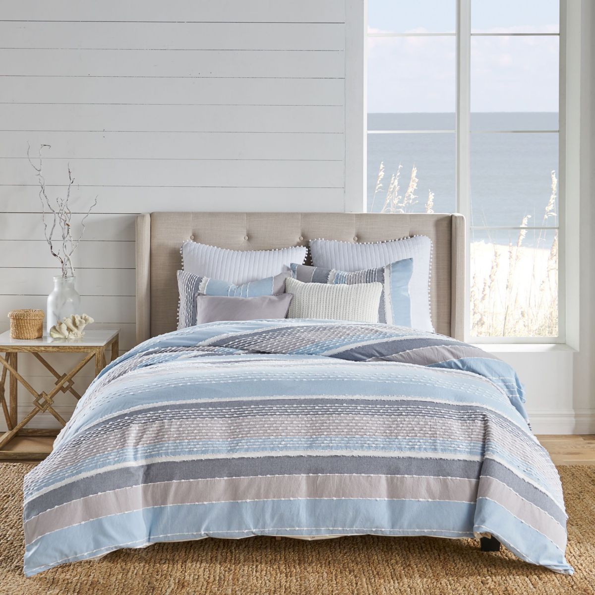 Santander Comforter Set