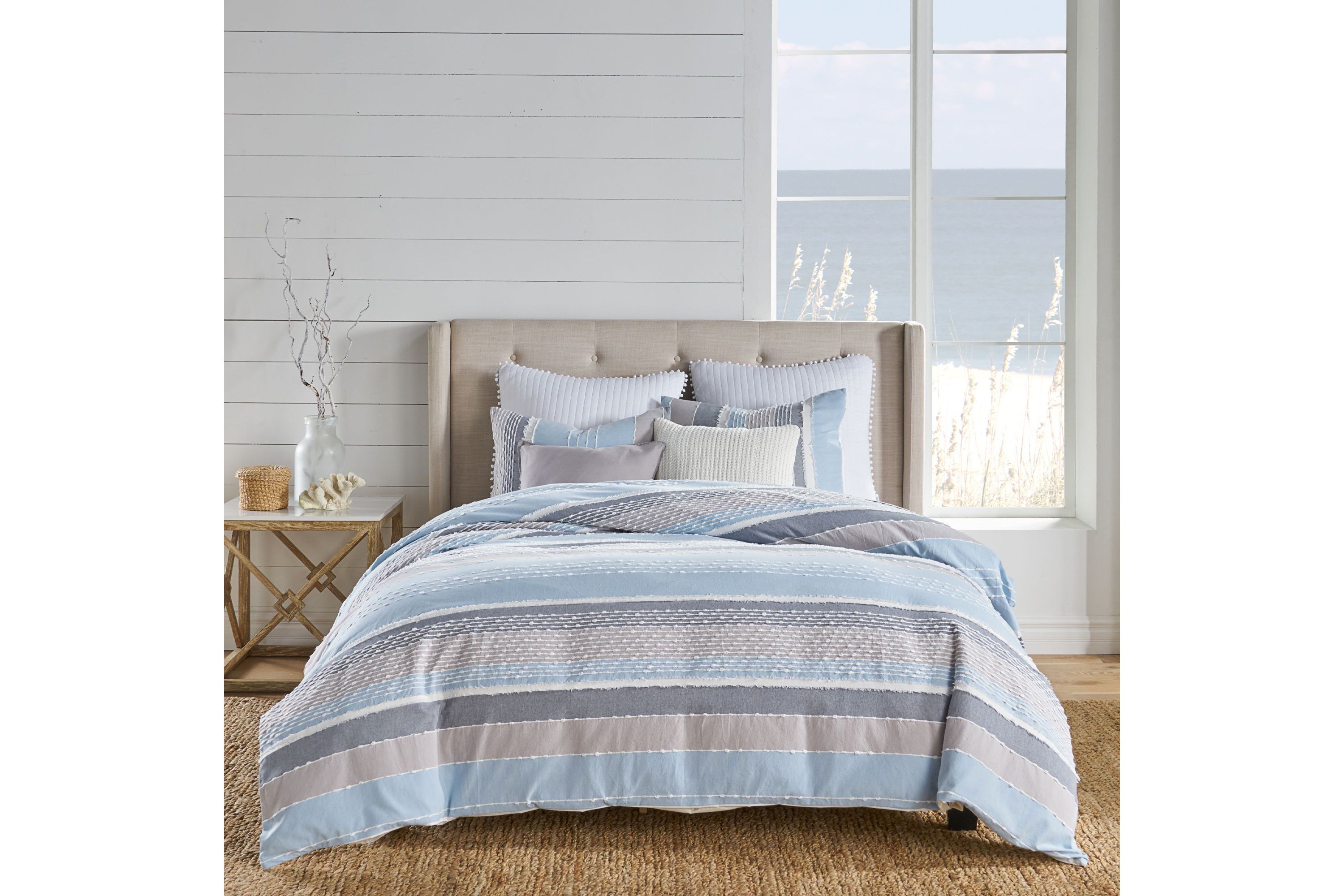 Santander Comforter Set