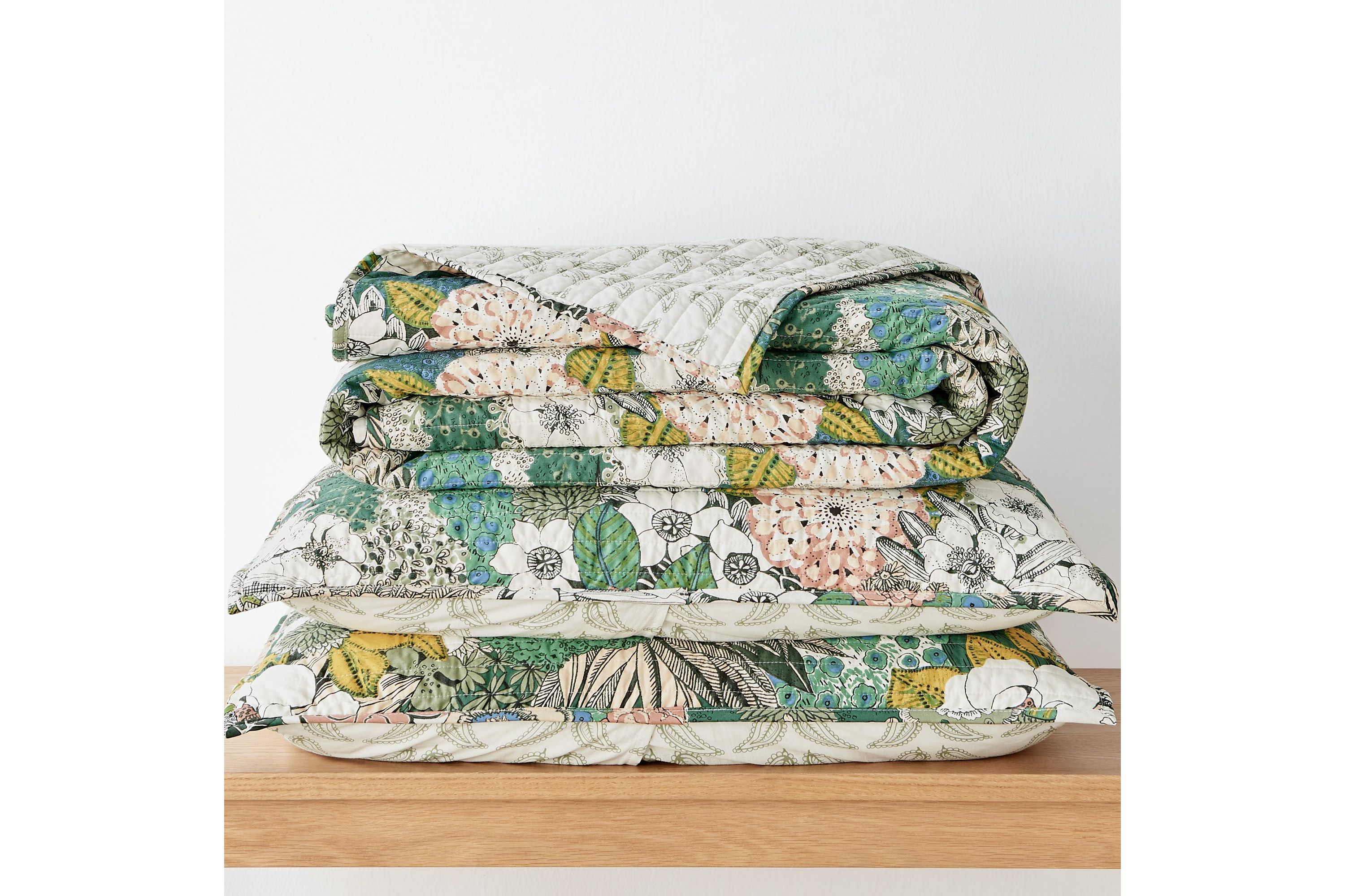 Bettina Floral Quilt Set